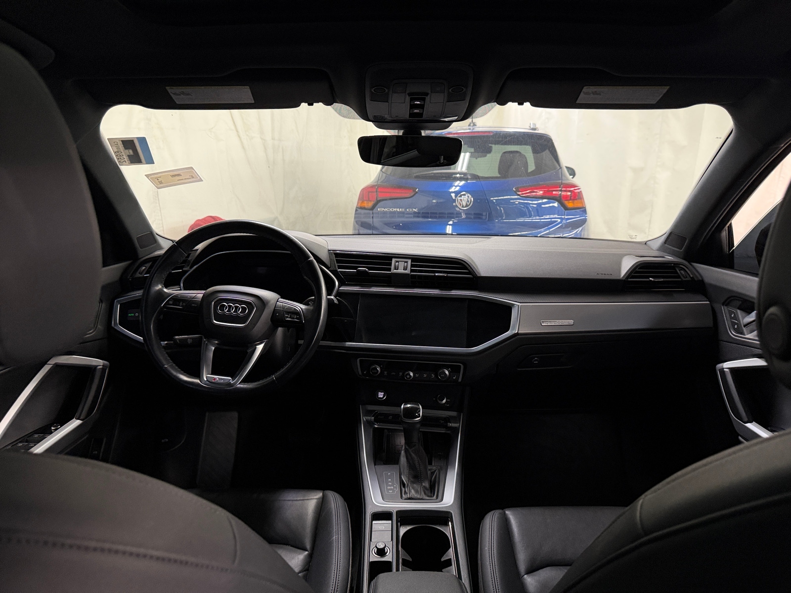 Thumbnail: 2020 Audi Q3 - 3