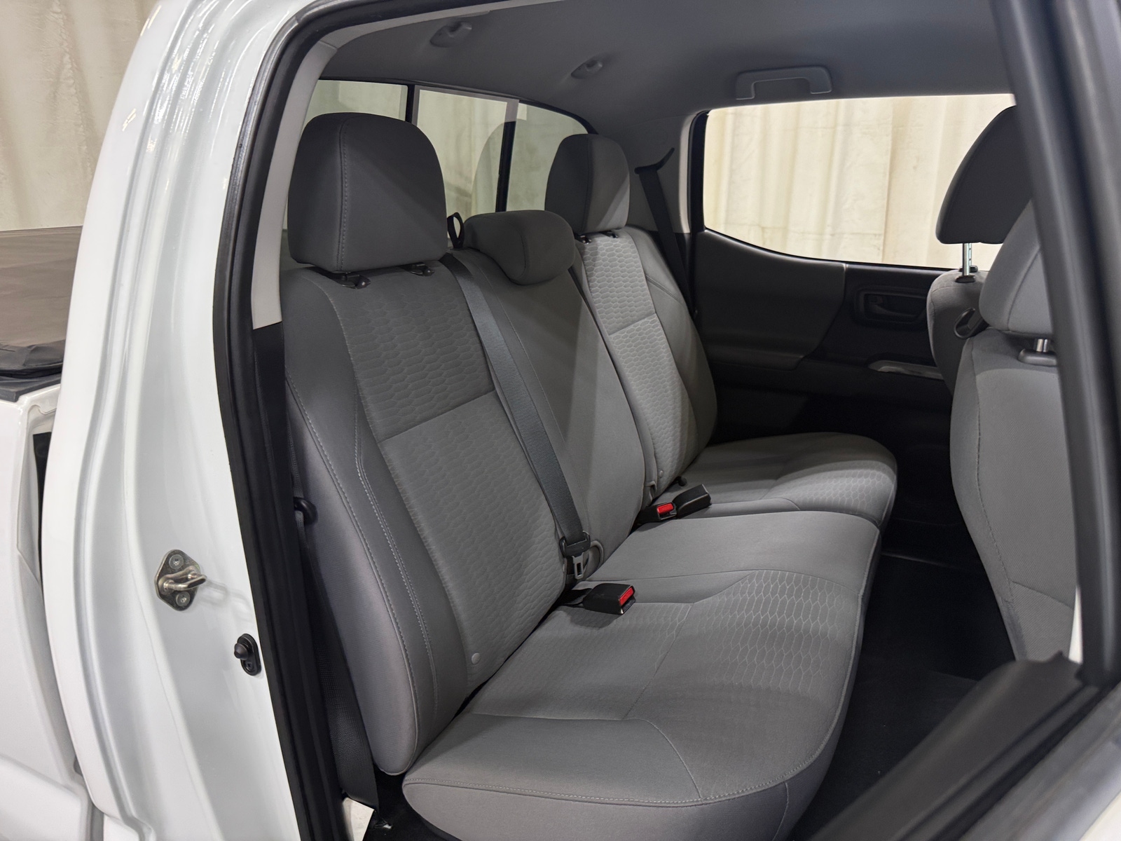 Thumbnail: 2019 Toyota Tacoma - 6