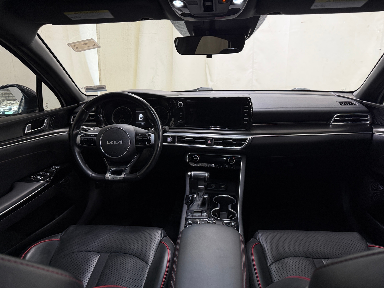 Thumbnail: 2023 Kia K5 - 2