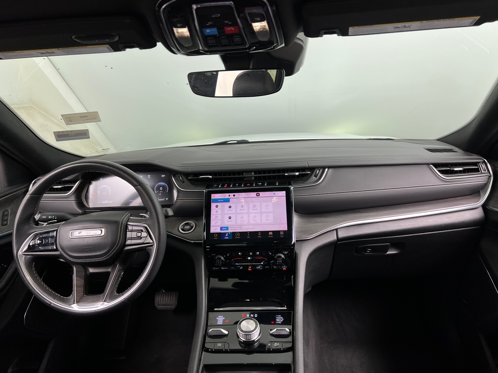 Thumbnail: 2023 Jeep Grand Cherokee L - 2