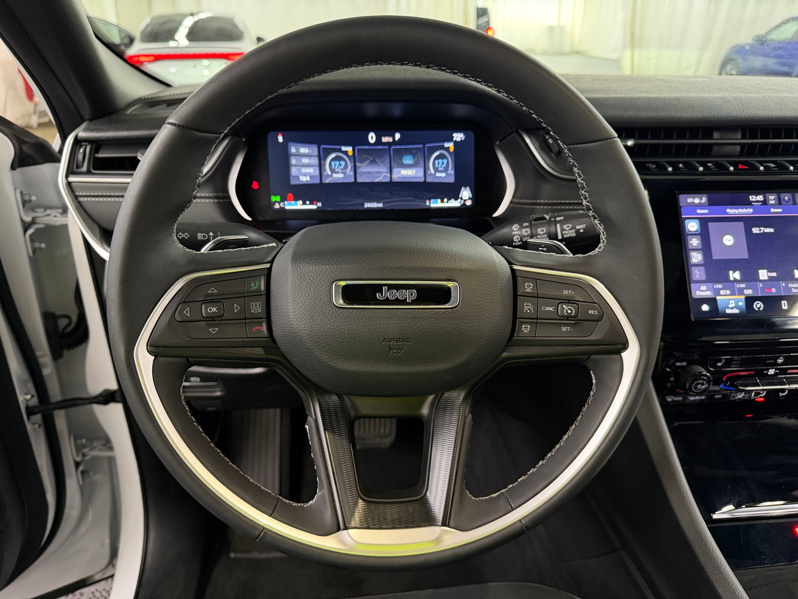 Thumbnail: 2025 Jeep Grand Cherokee - 4