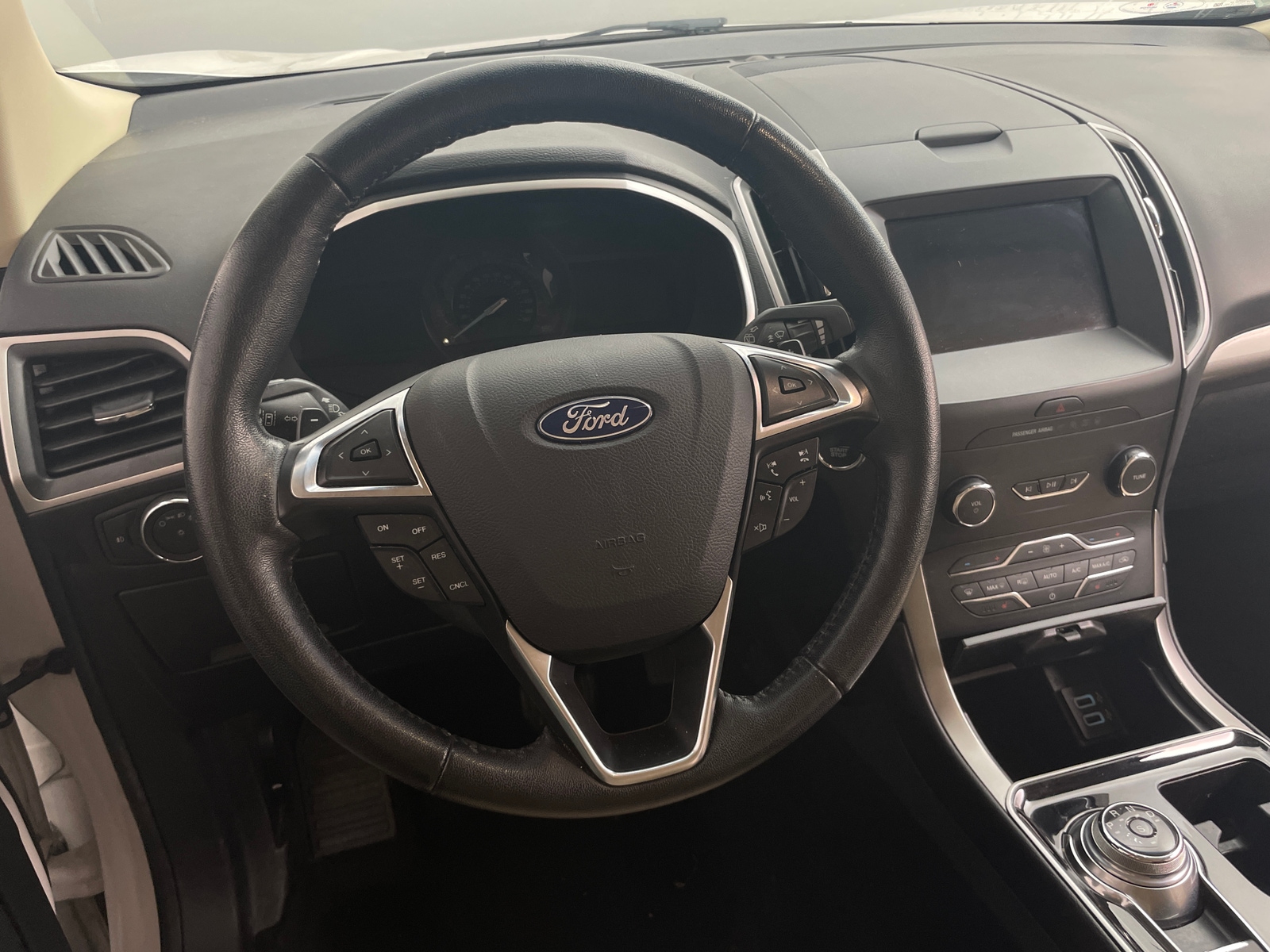 Thumbnail: 2019 Ford Edge - 4