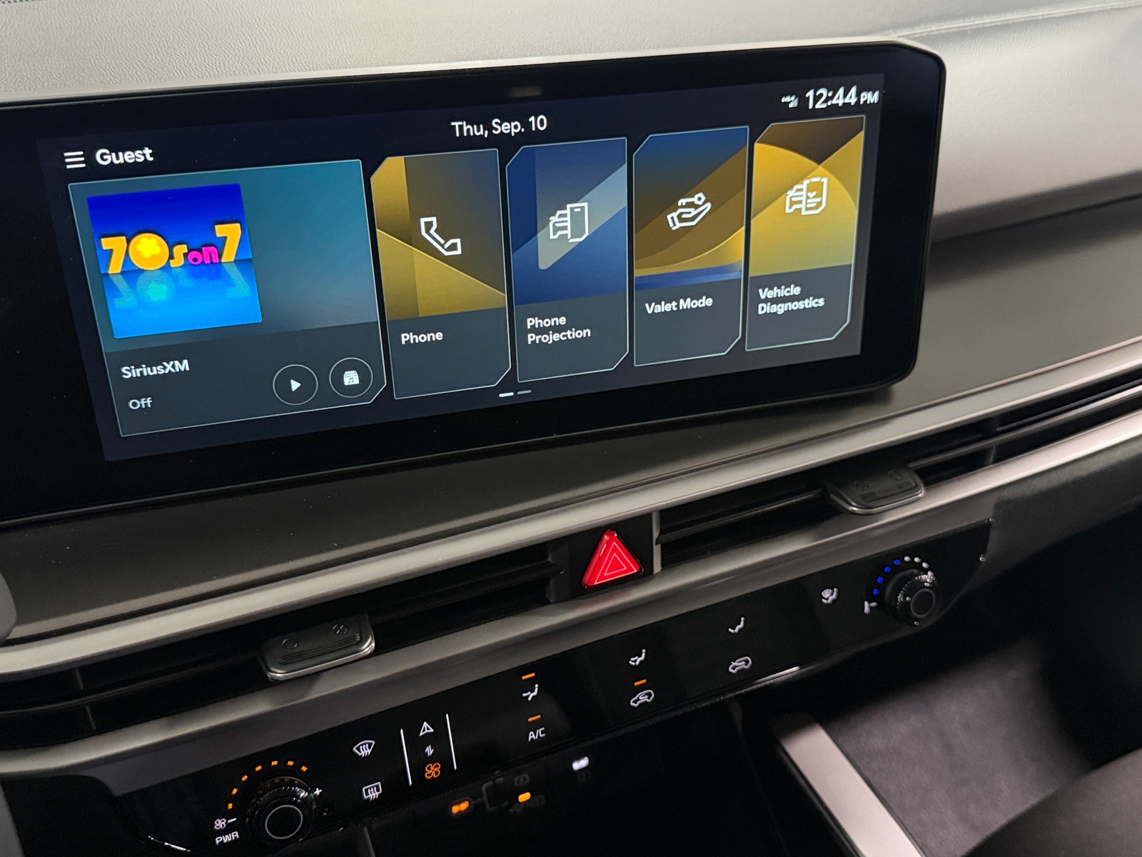 Thumbnail: 2026 Kia Sorento - 4