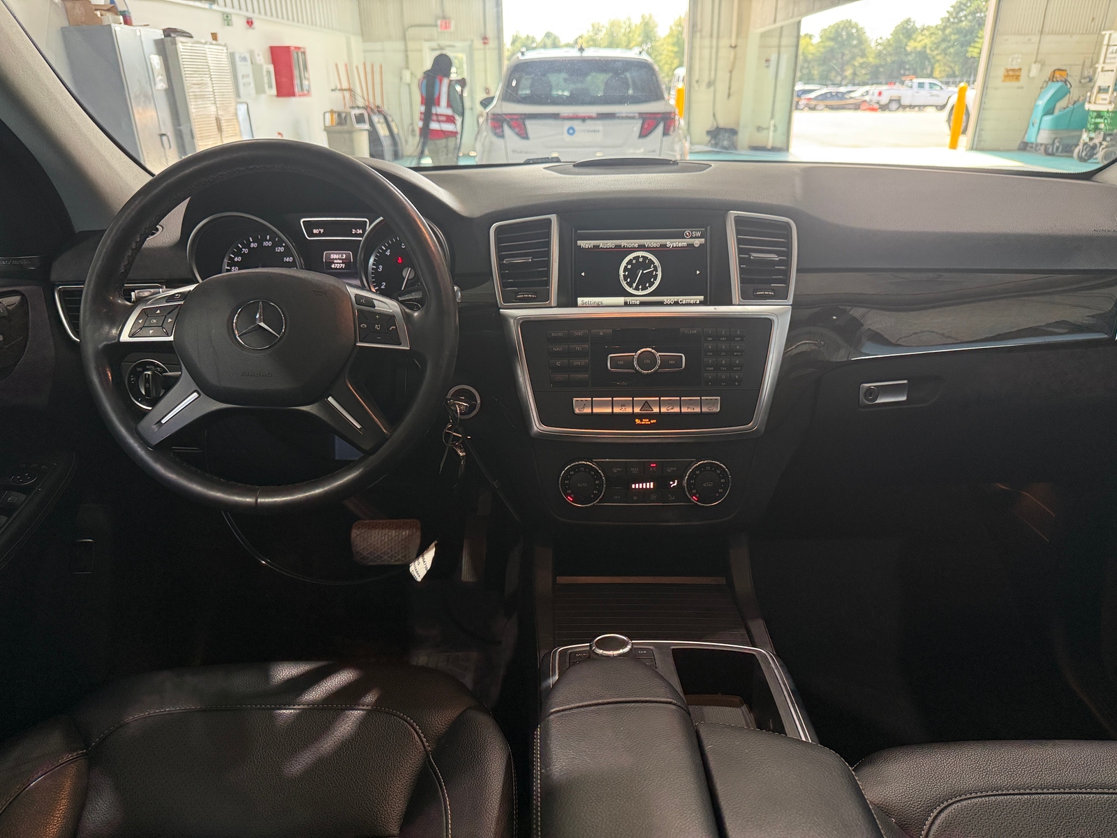 Thumbnail: 2015 Mercedes-Benz M-Class - 2