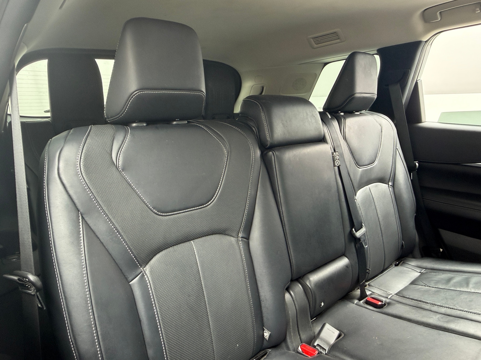 Thumbnail: 2023 INFINITI QX60 - 5