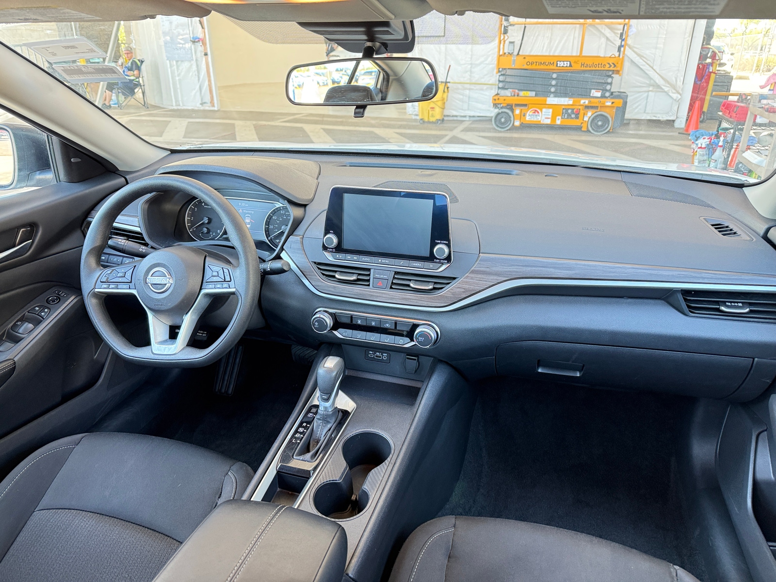 Thumbnail: 2025 Nissan Altima - 3