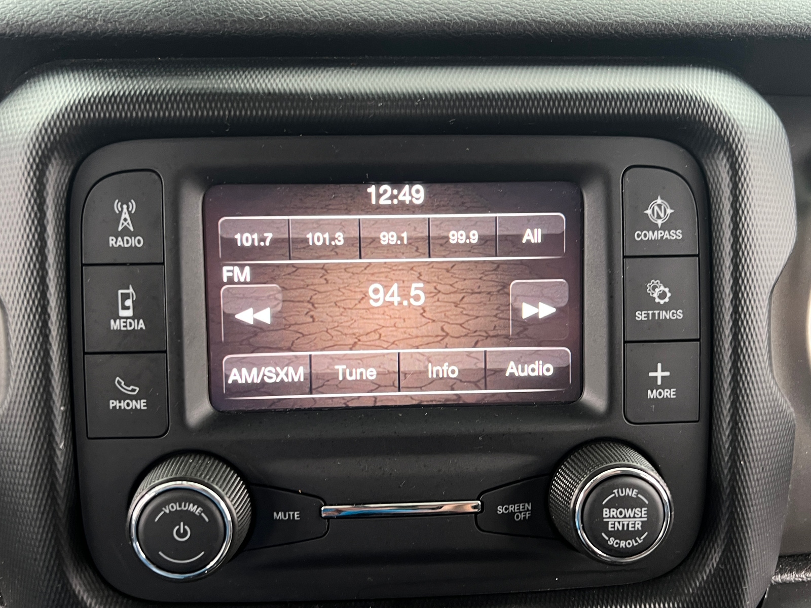 Thumbnail: 2020 Jeep Wrangler - 4