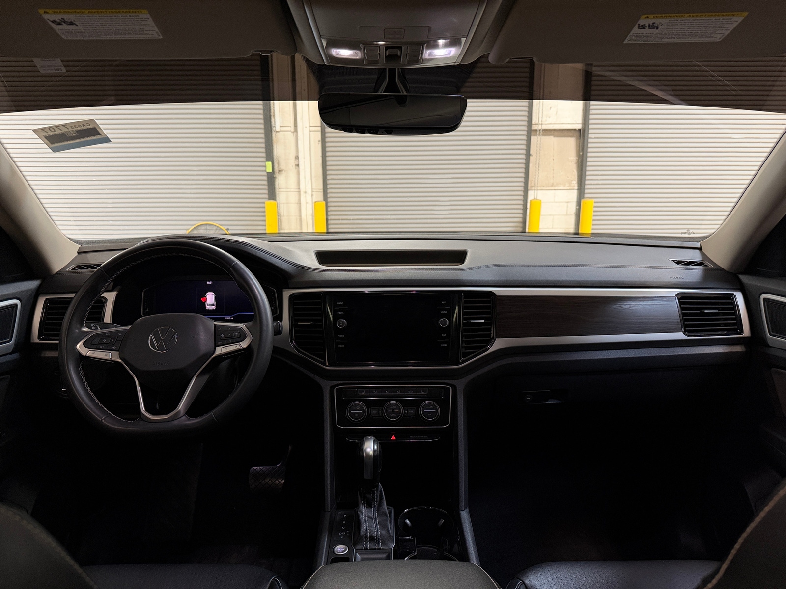 Thumbnail: 2022 Volkswagen Atlas - 3