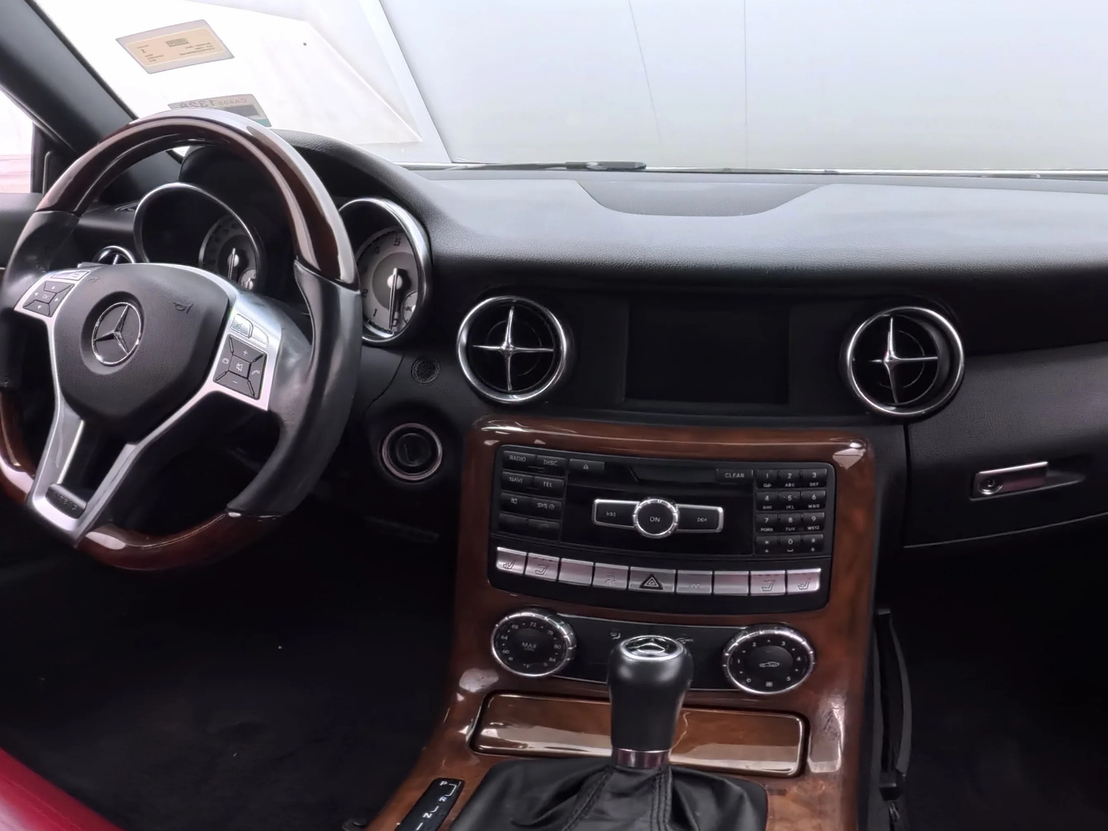 Thumbnail: 2014 Mercedes-Benz SLK - 2