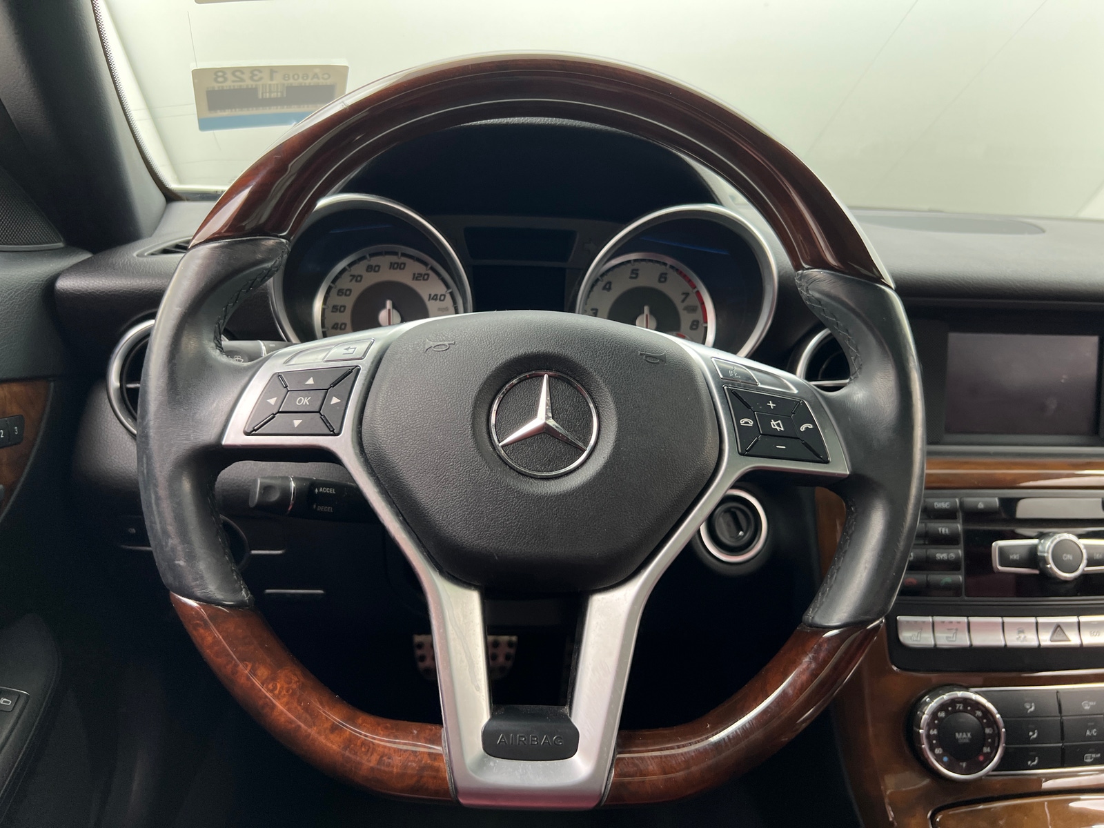 Thumbnail: 2014 Mercedes-Benz SLK - 4