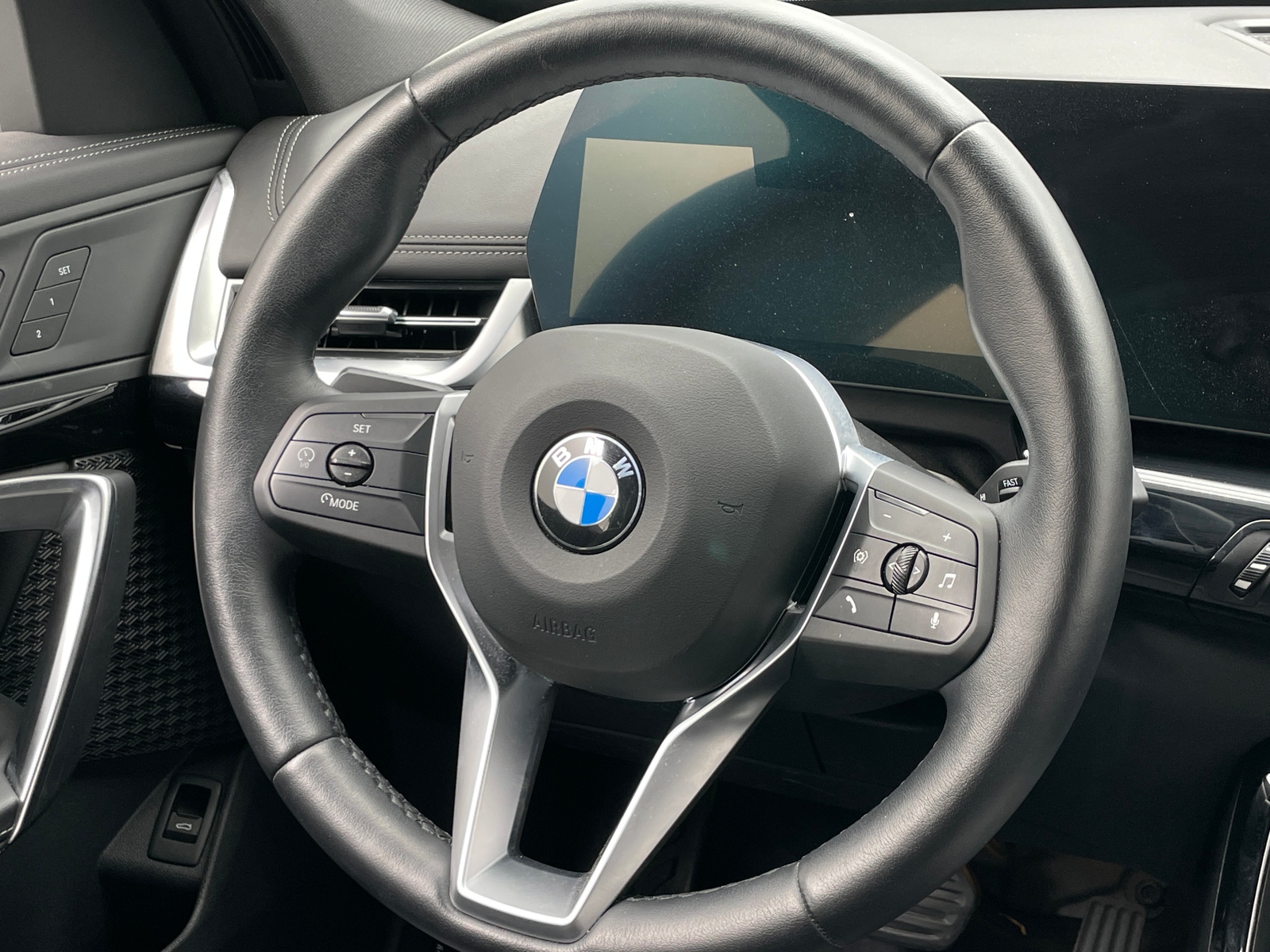 Thumbnail: 2026 BMW X1 - 4