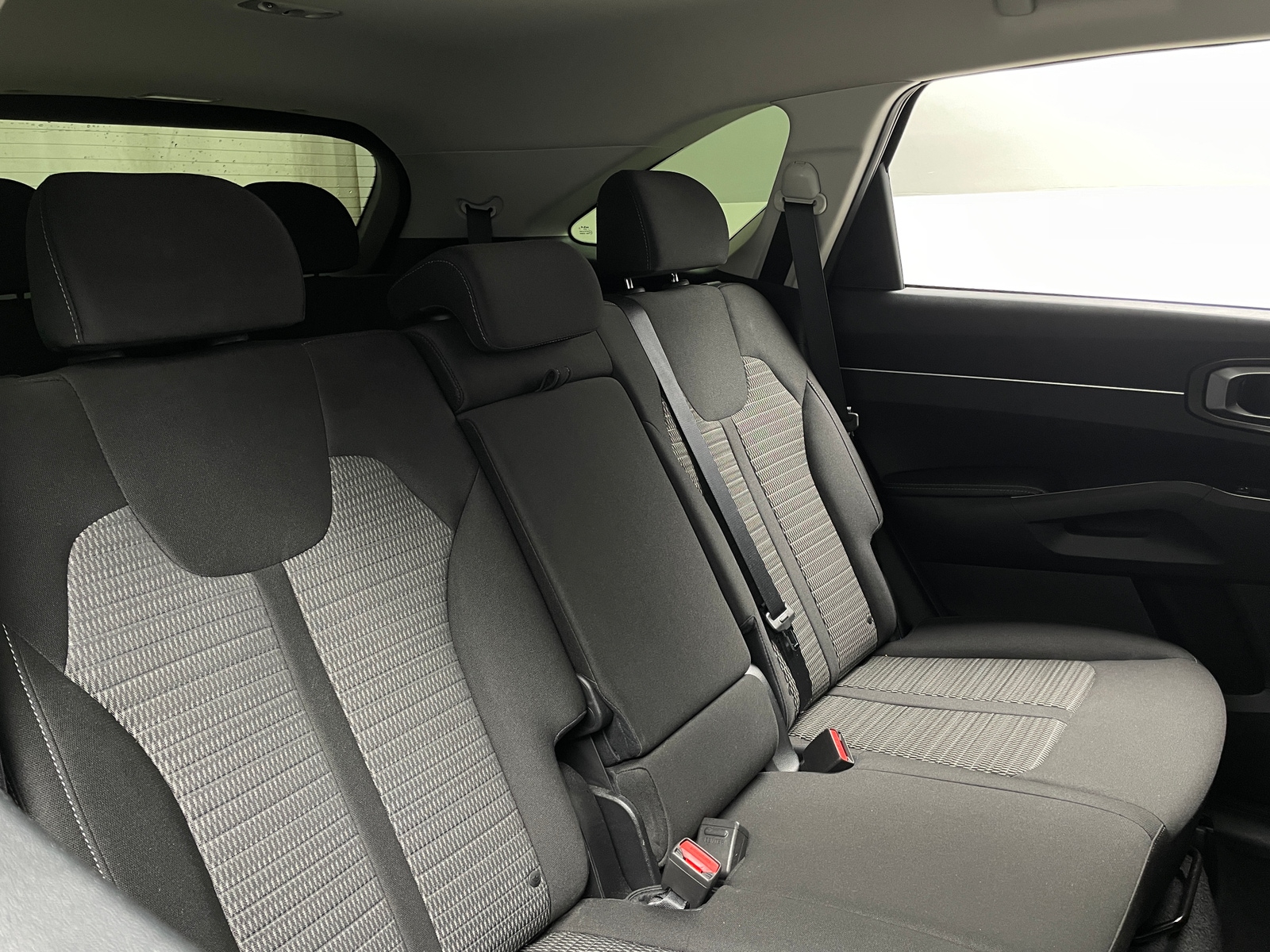 Thumbnail: 2023 Kia Sorento - 6