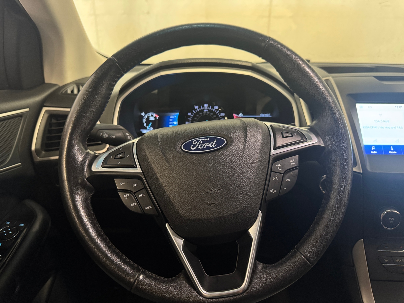 Thumbnail: 2020 Ford Edge - 4