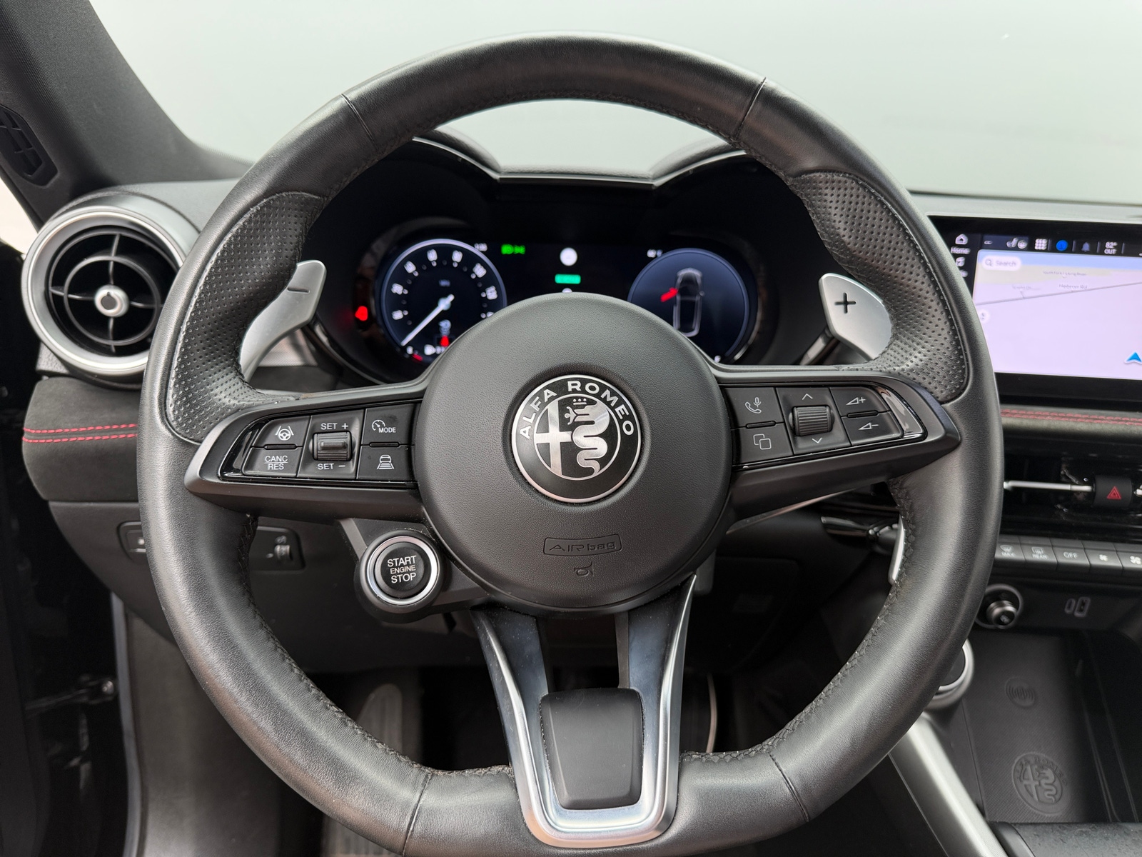 Thumbnail: 2024 Alfa Romeo Tonale - 4