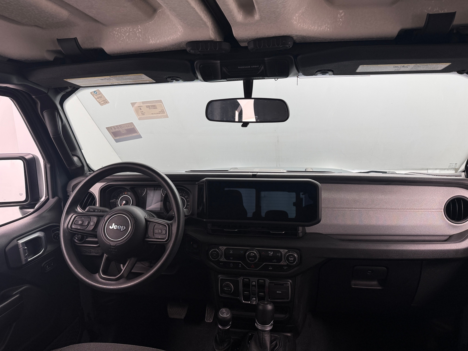 Thumbnail: 2024 Jeep Gladiator - 3