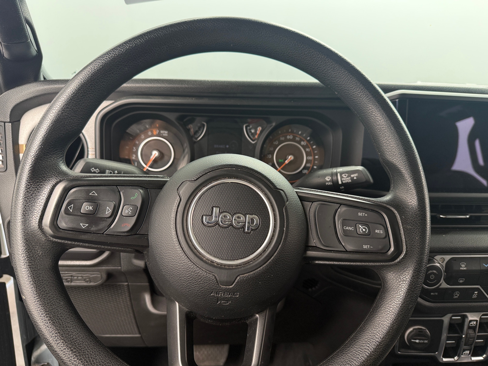 Thumbnail: 2024 Jeep Gladiator - 5