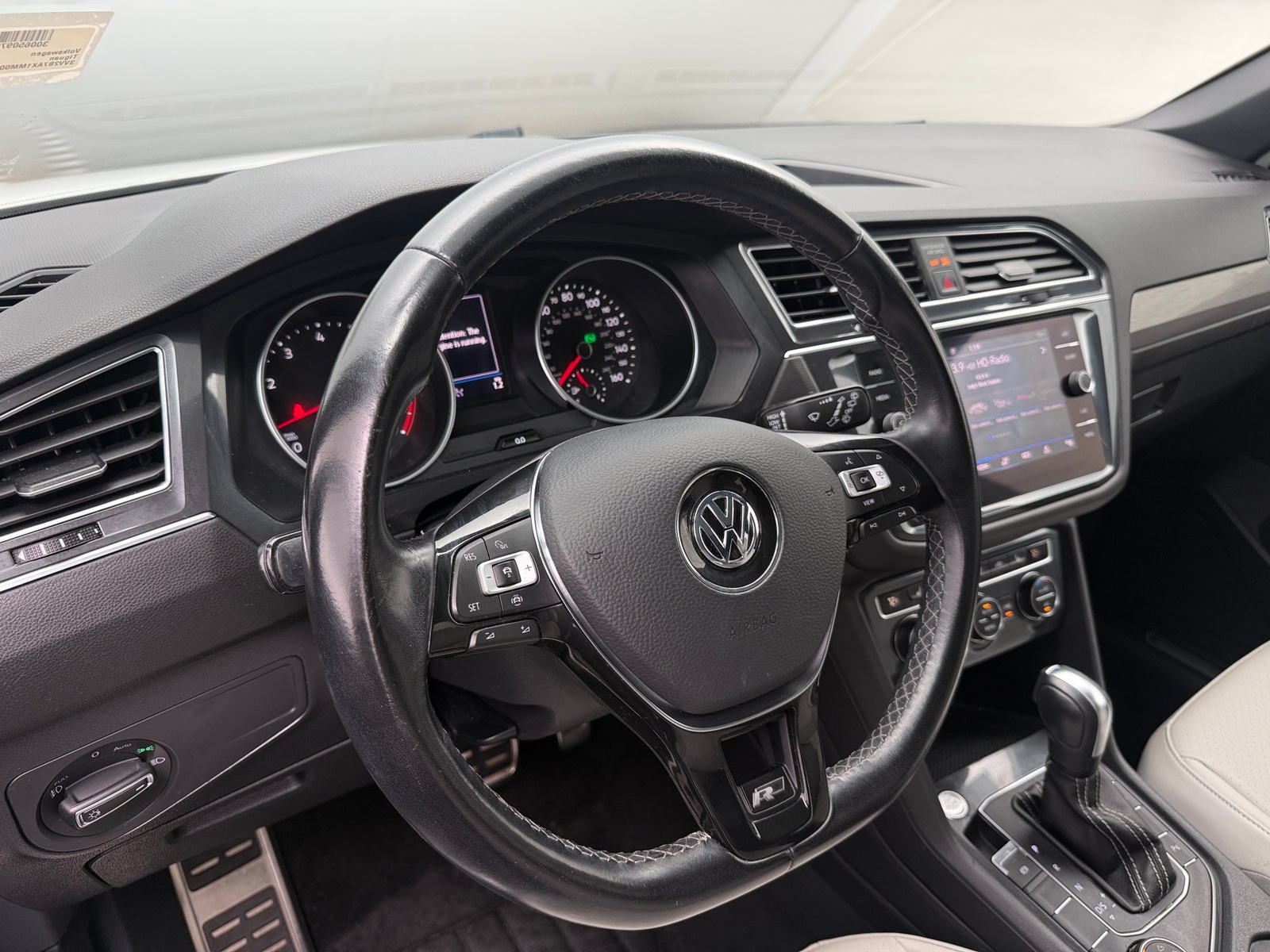 Thumbnail: 2021 Volkswagen Tiguan - 5