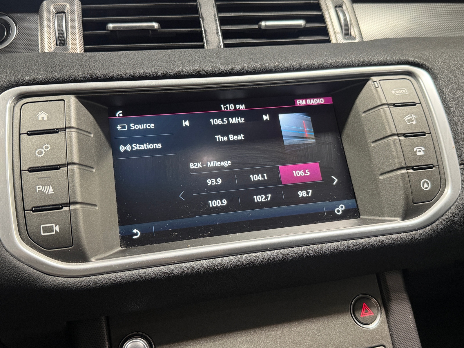 Thumbnail: 2018 Land Rover Range Rover Evoque - 3