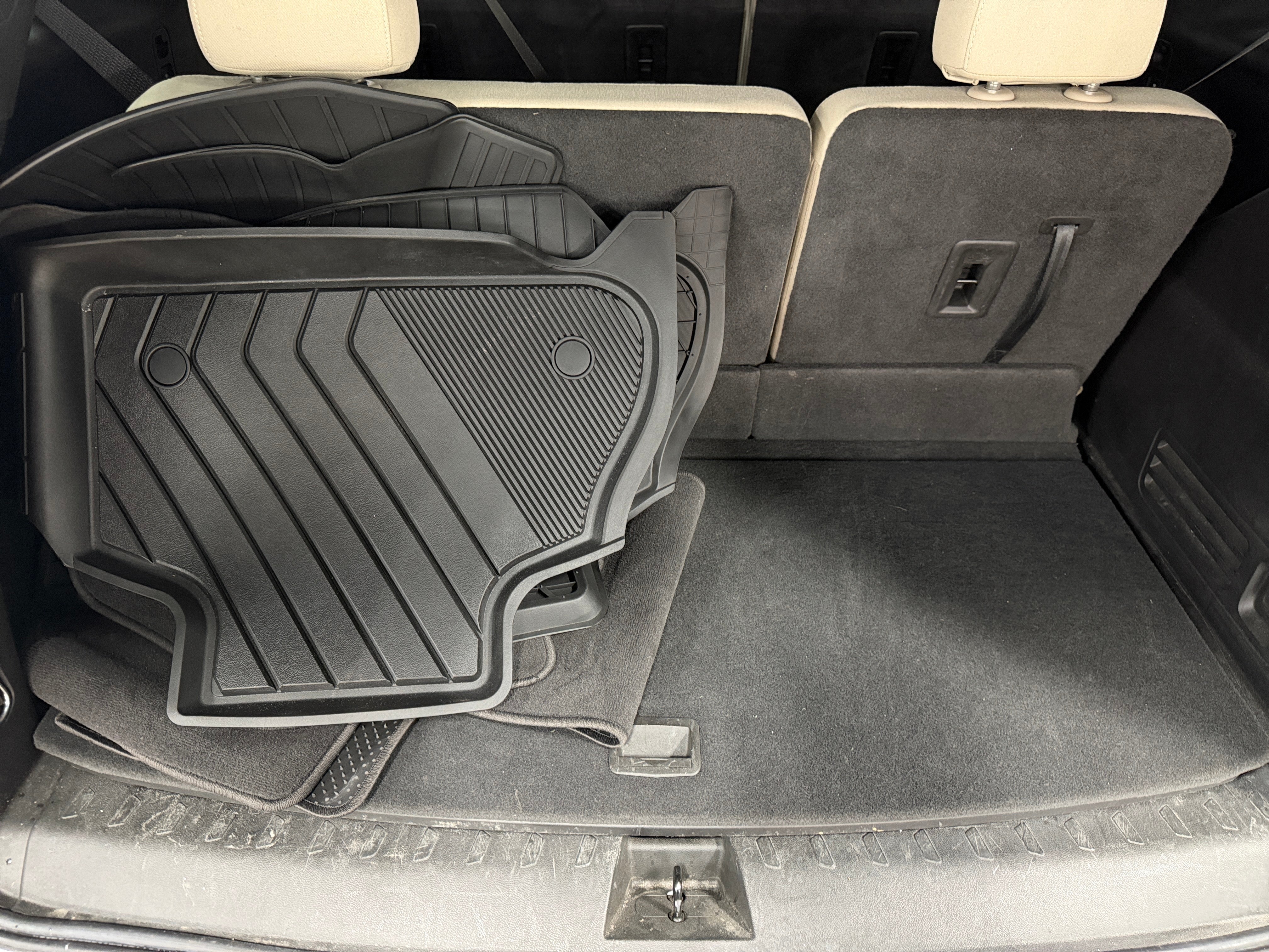 2022 Chevrolet Traverse LS - Photo 4