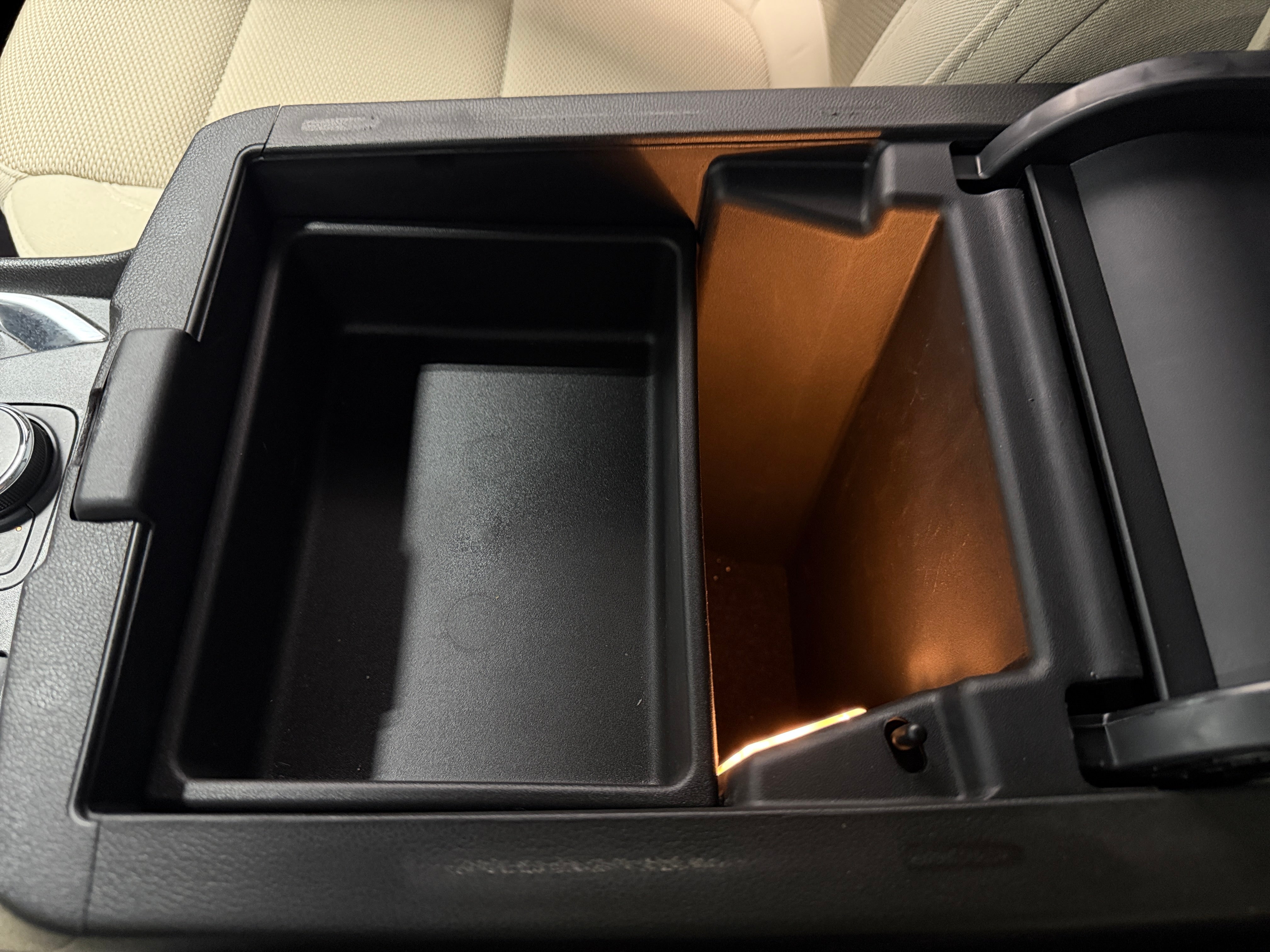 2022 Chevrolet Traverse LS - Photo 14