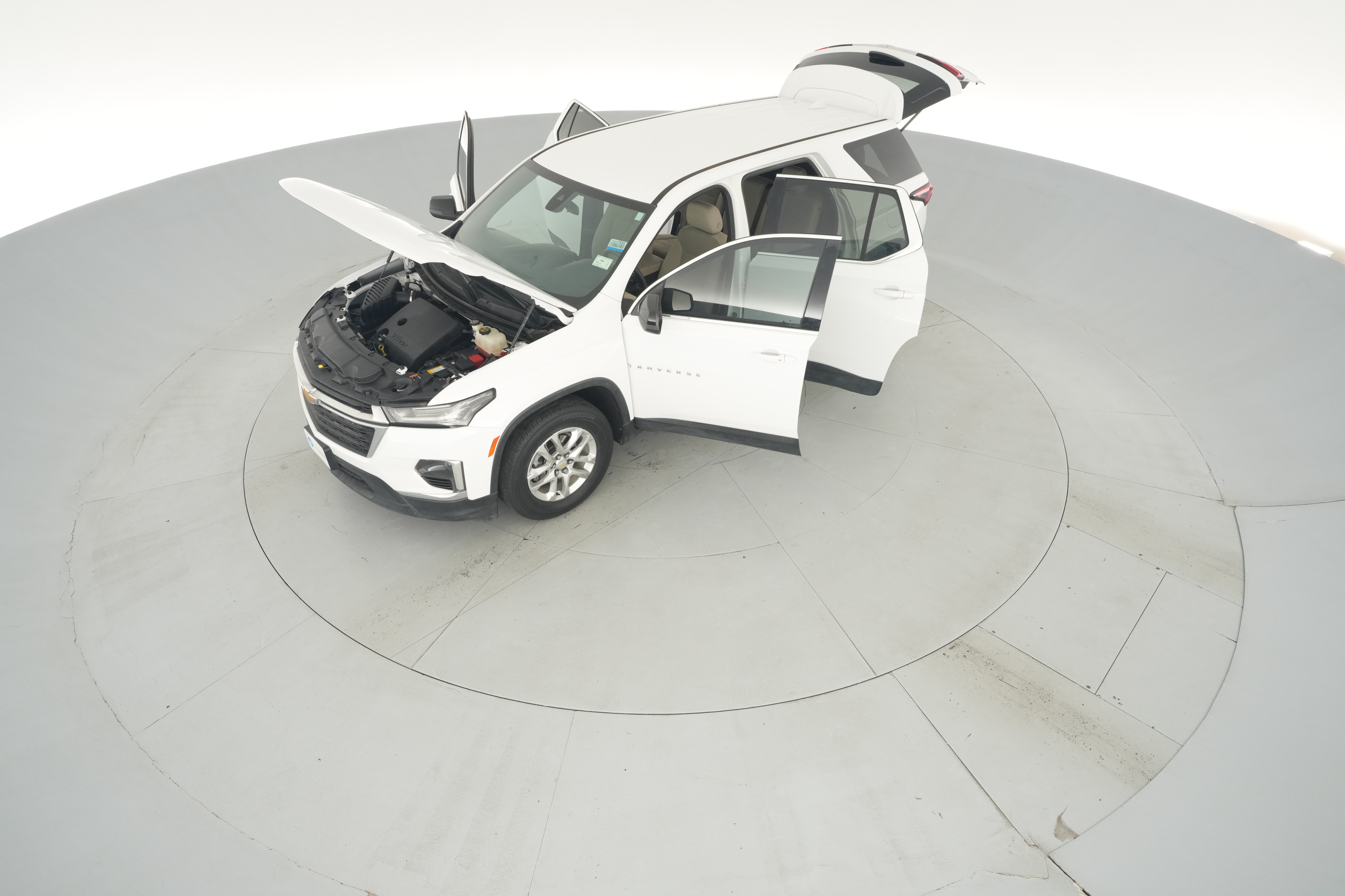 2022 Chevrolet Traverse LS - Photo 41