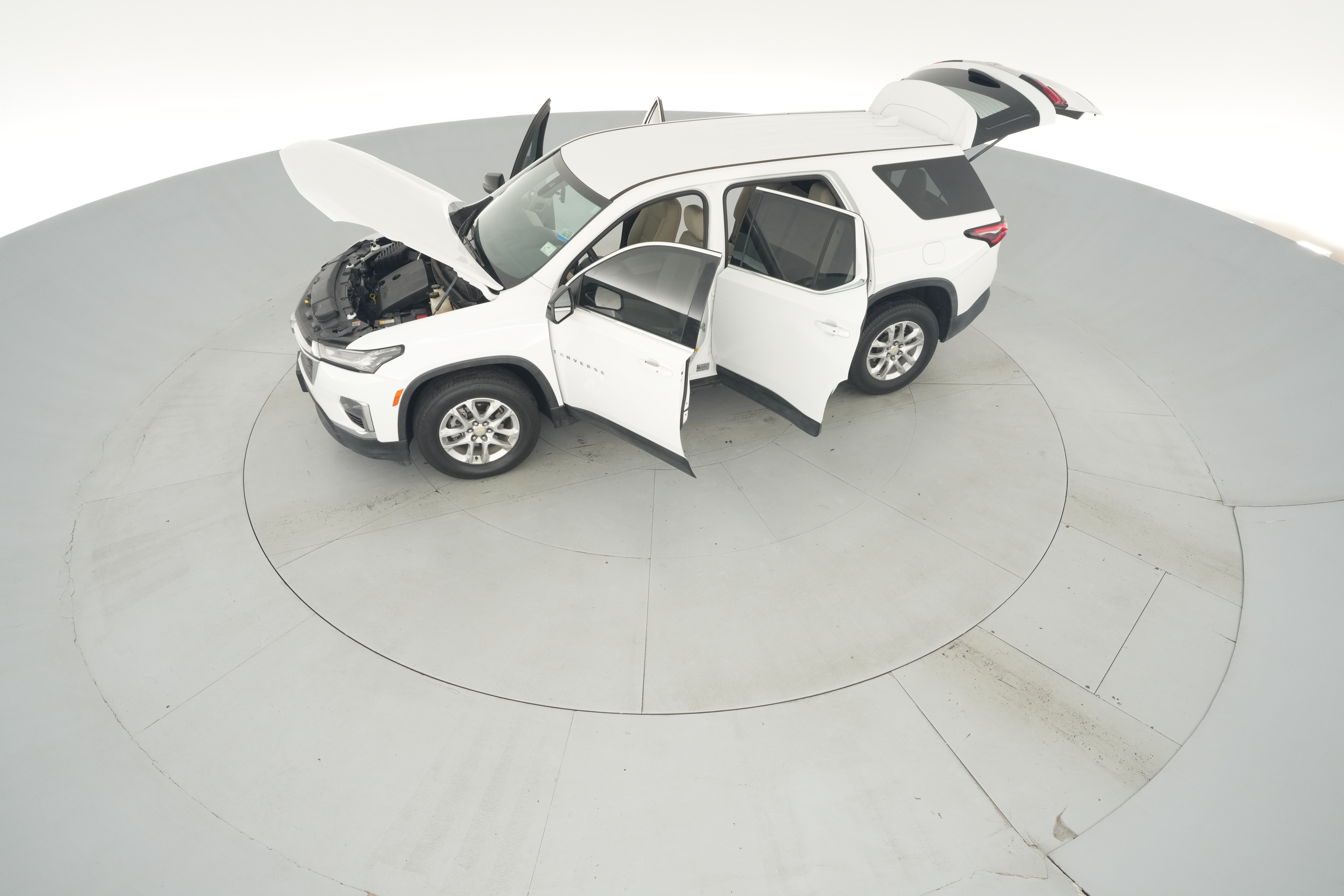 2022 Chevrolet Traverse LS - Photo 42