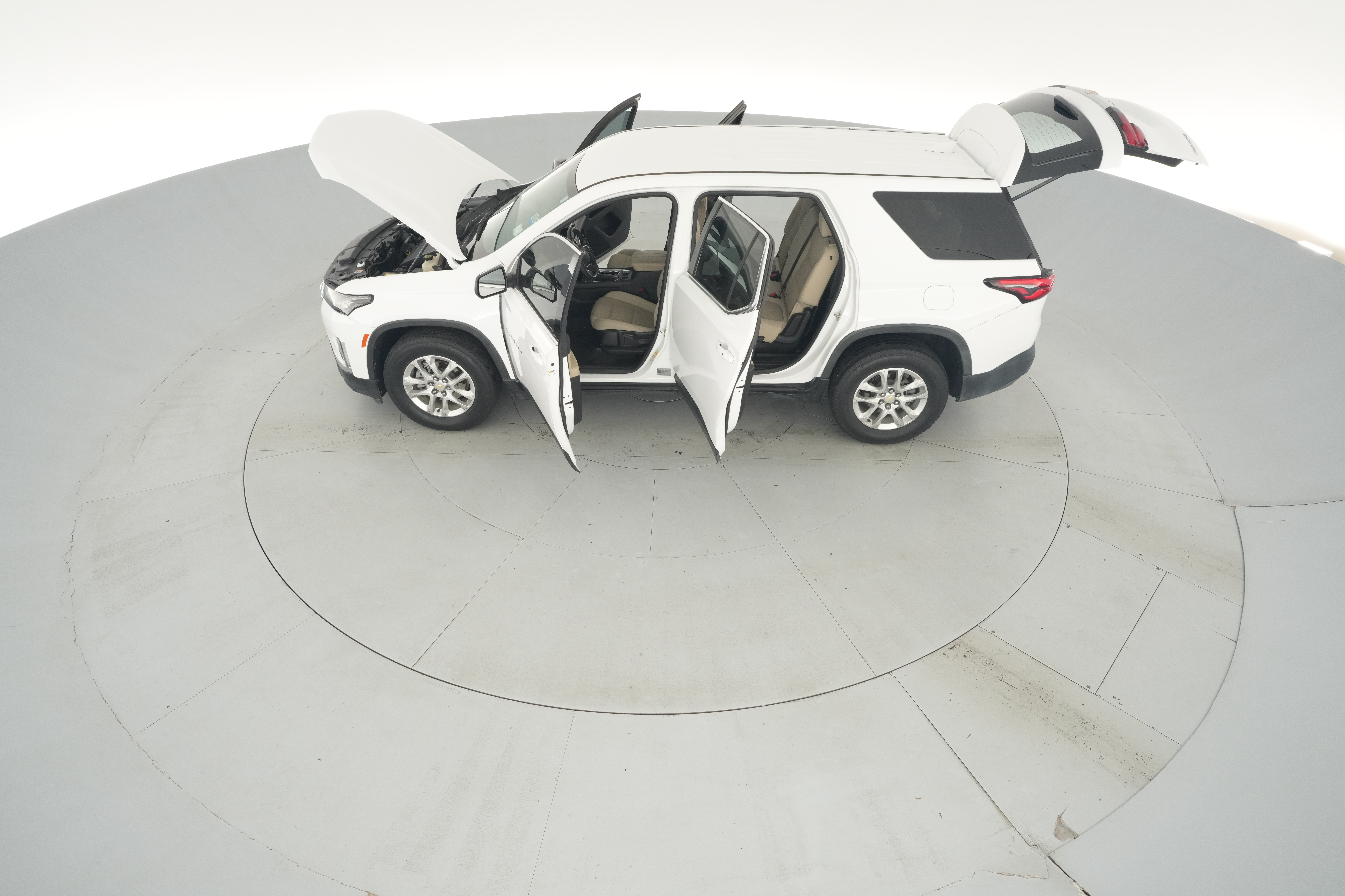 2022 Chevrolet Traverse LS - Photo 43