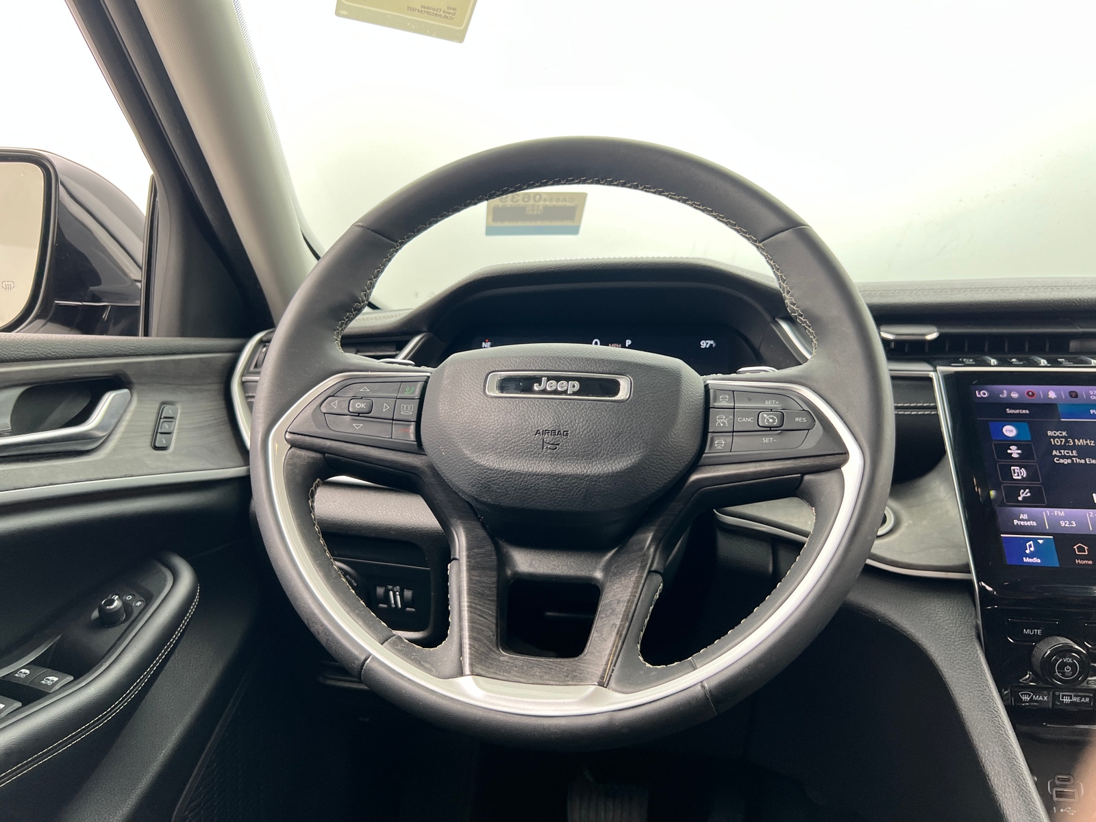 Thumbnail: 2023 Jeep Grand Cherokee - 4