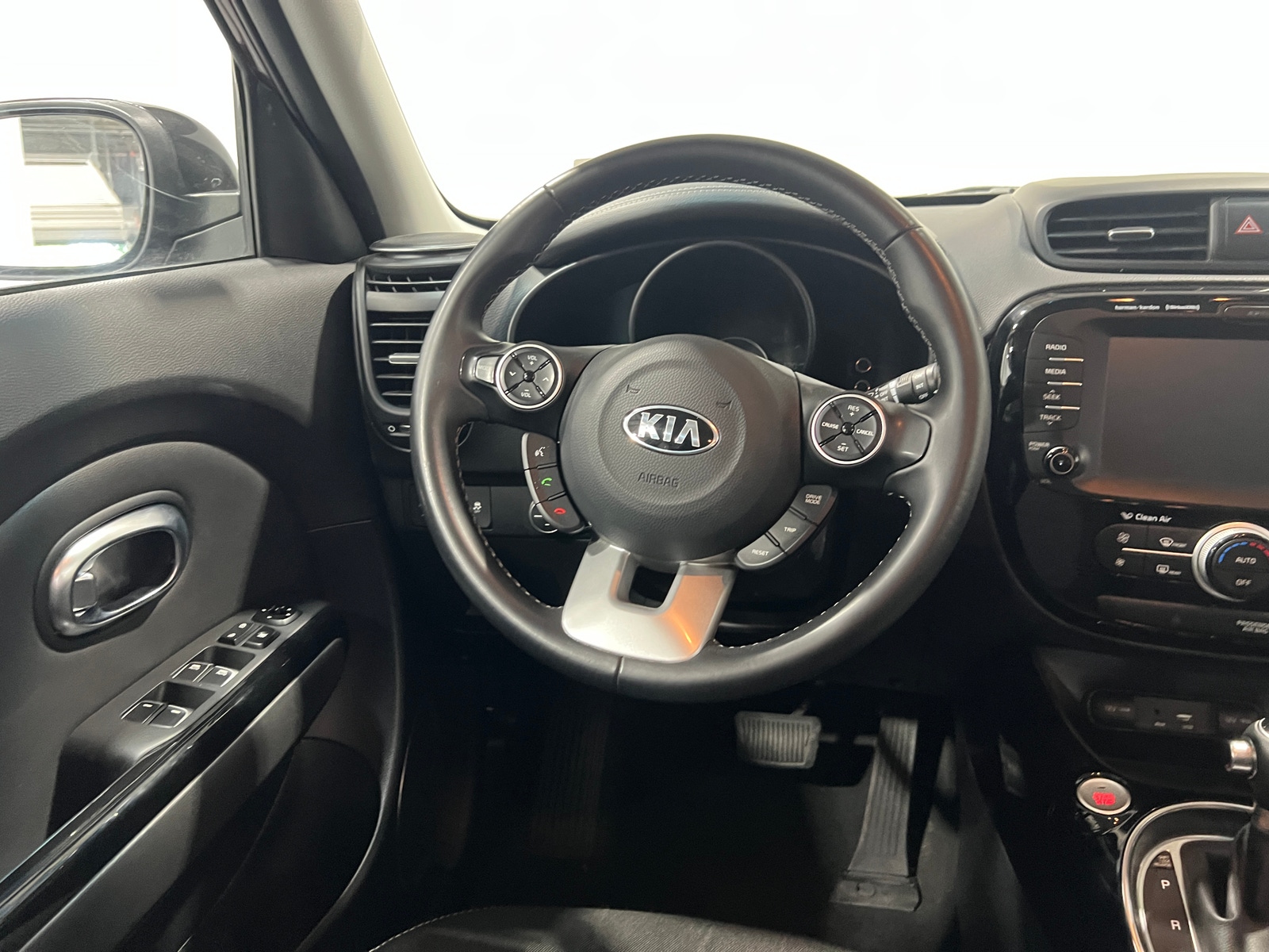 Thumbnail: 2018 Kia Soul - 5
