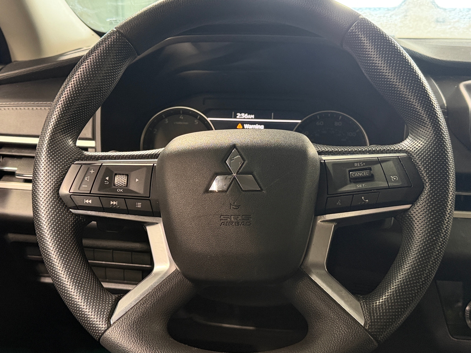 Thumbnail: 2022 Mitsubishi Outlander - 5