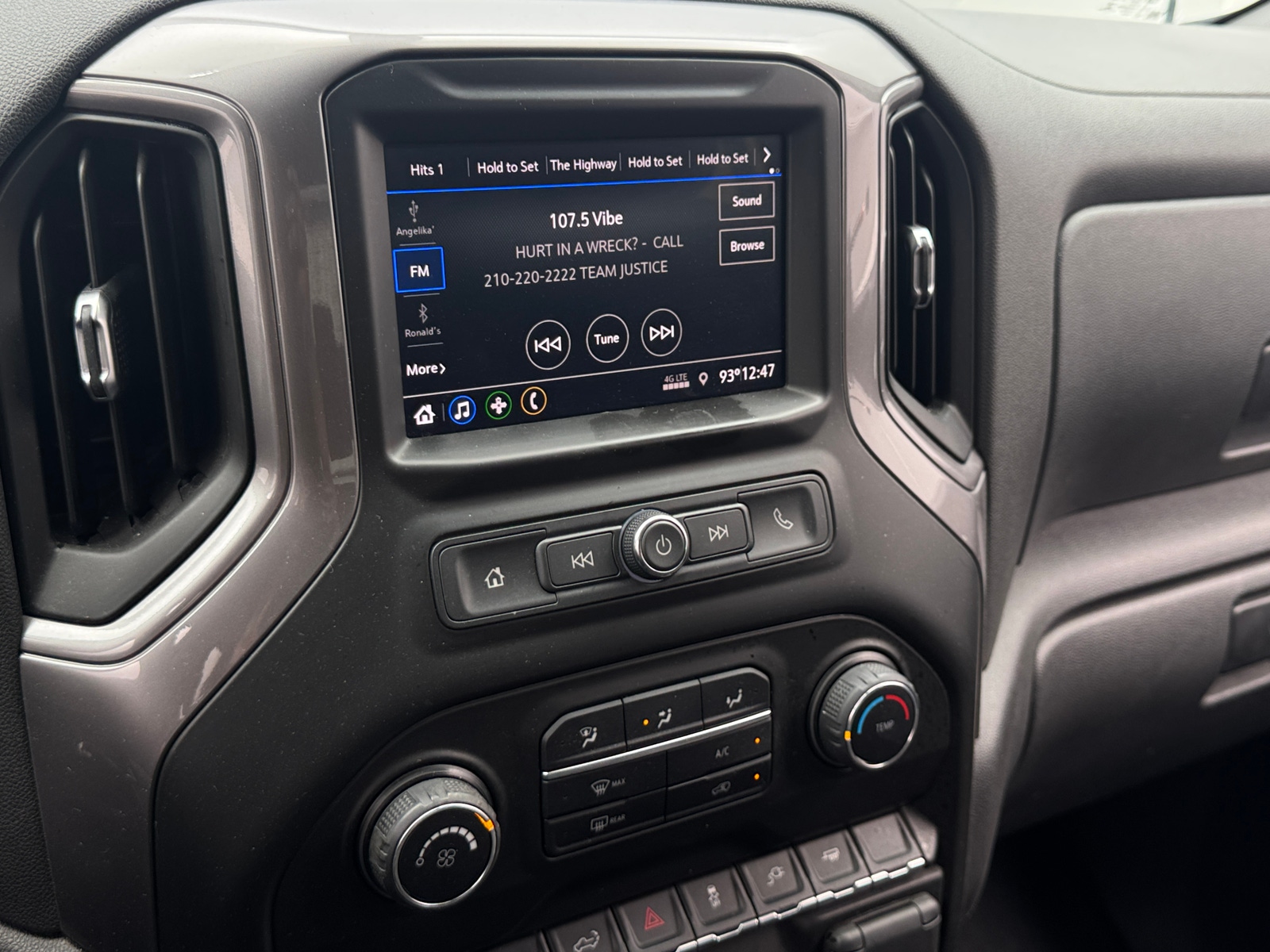 Thumbnail: 2021 Chevrolet Silverado 1500 - 4