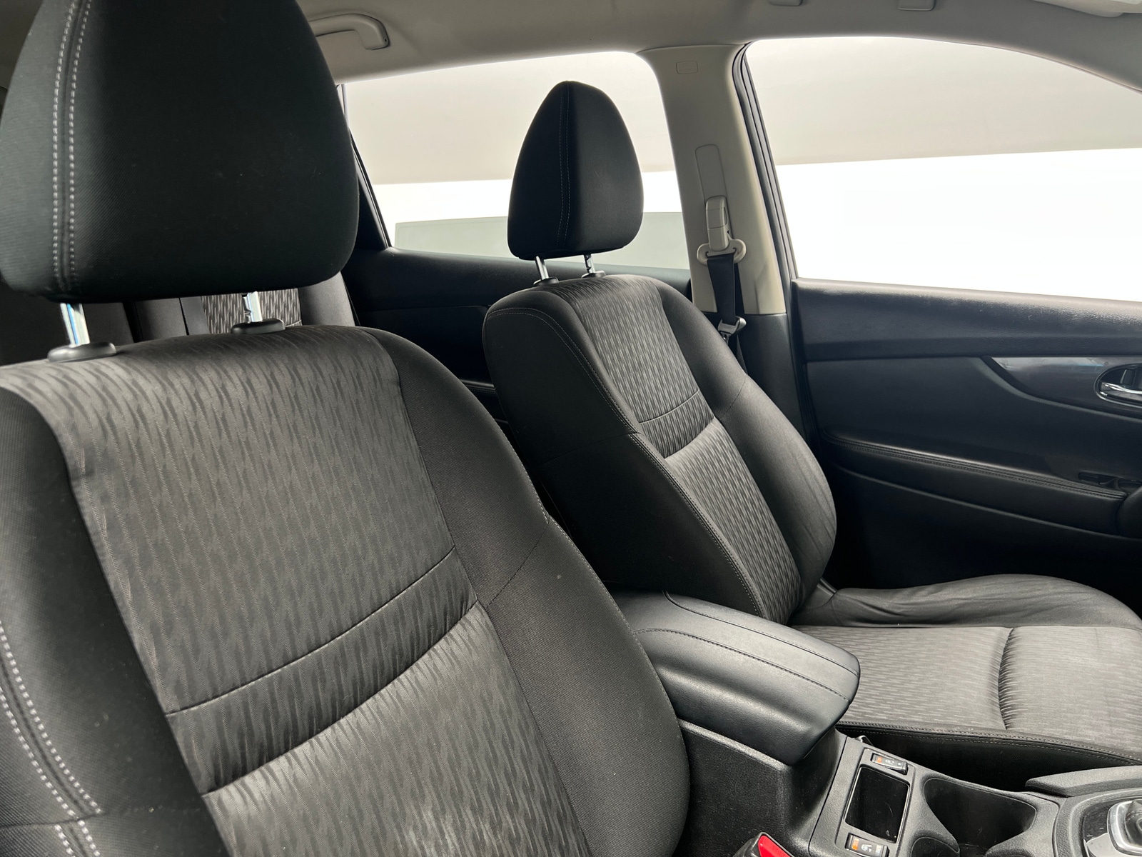Thumbnail: 2020 Nissan Rogue - 2