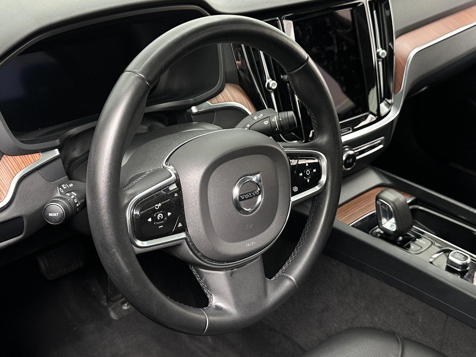 Thumbnail: 2024 Volvo S60 - 4