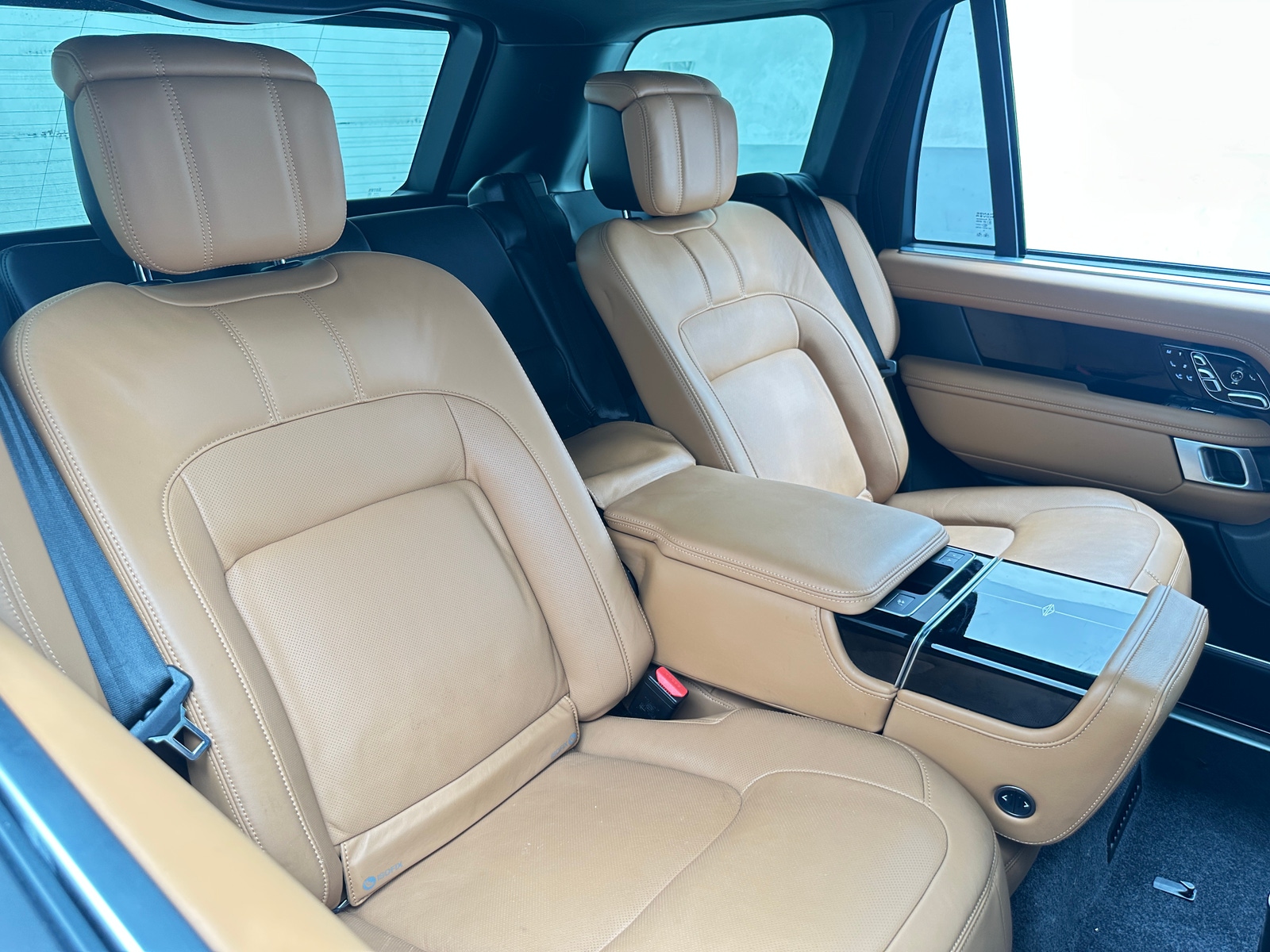 Thumbnail: 2019 Land Rover Range Rover - 6