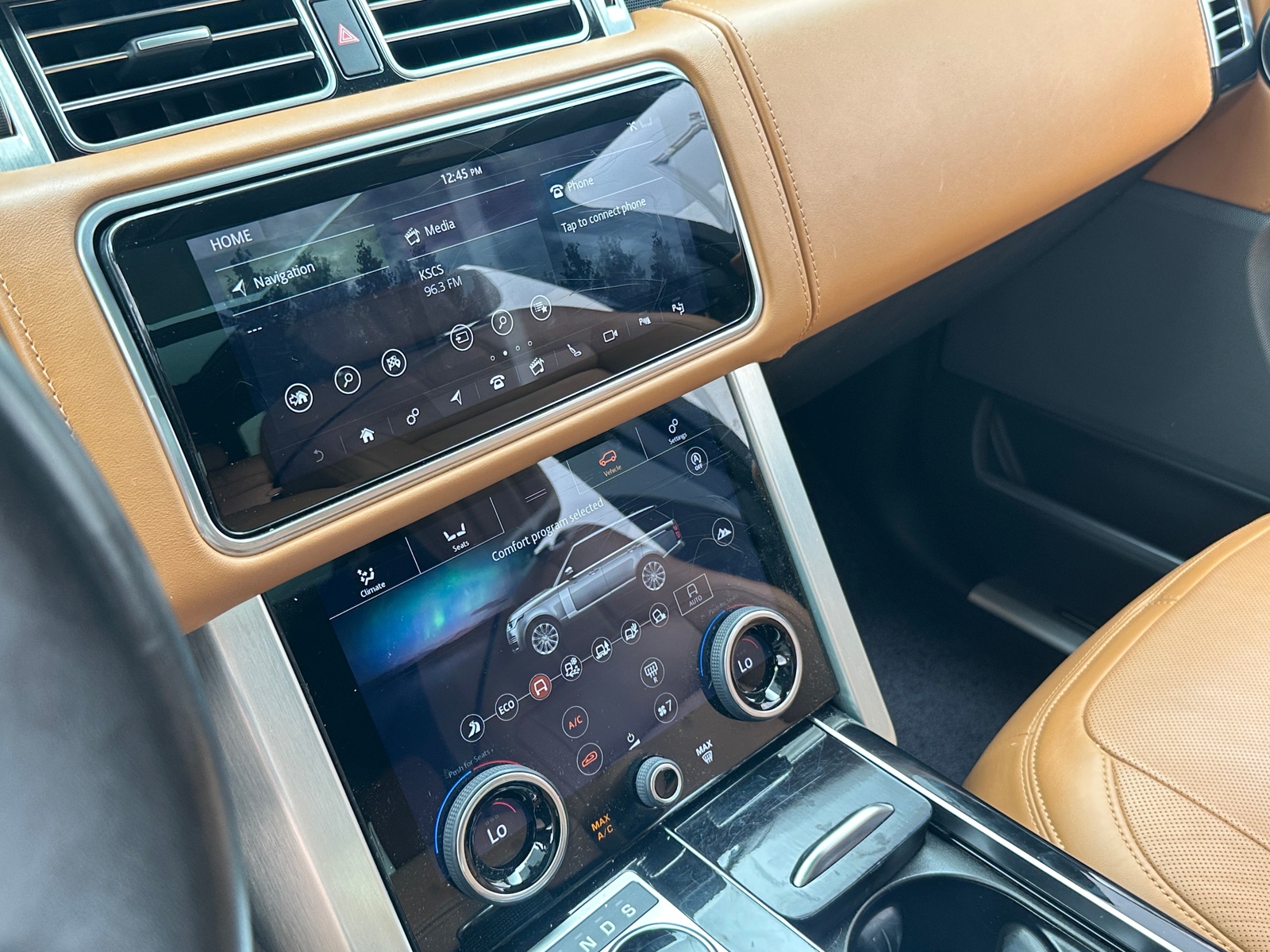 Thumbnail: 2019 Land Rover Range Rover - 4