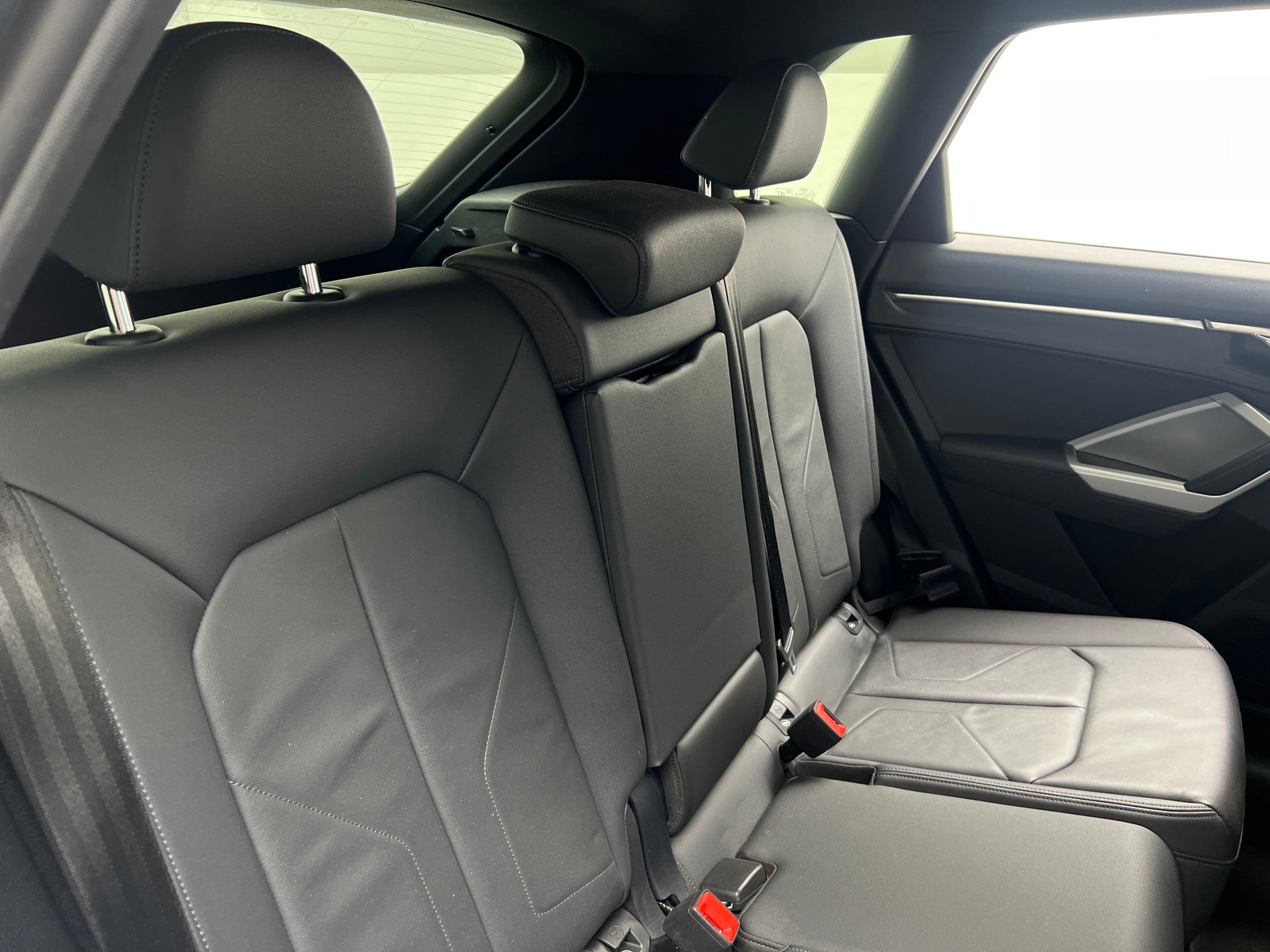 Thumbnail: 2021 Audi Q3 - 6