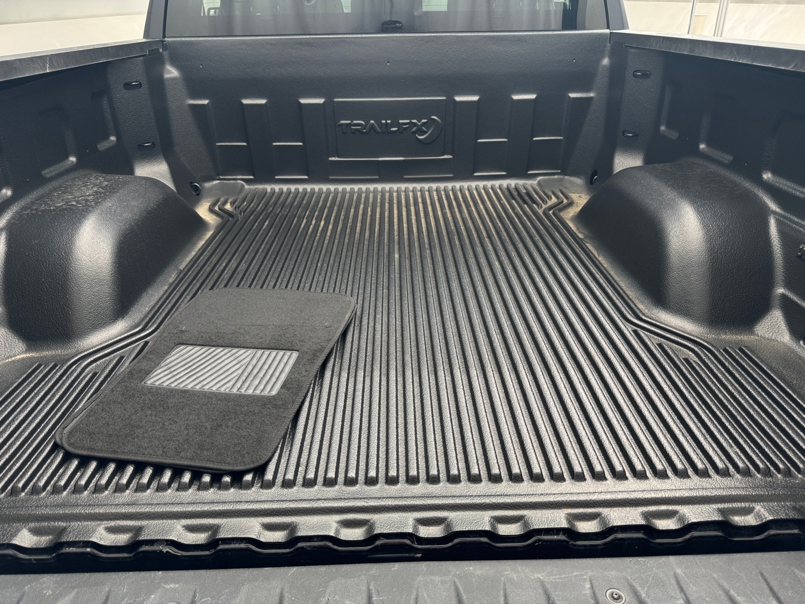 Thumbnail: 2025 GMC Sierra 1500 - 6