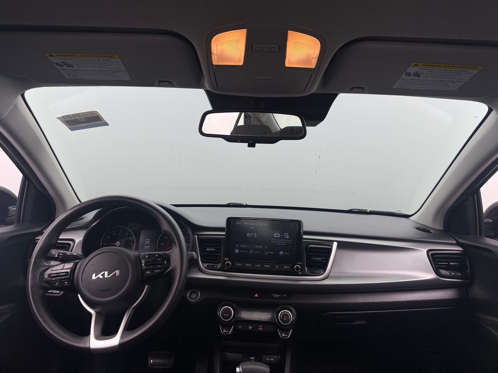 Thumbnail: 2023 Kia Rio - 3