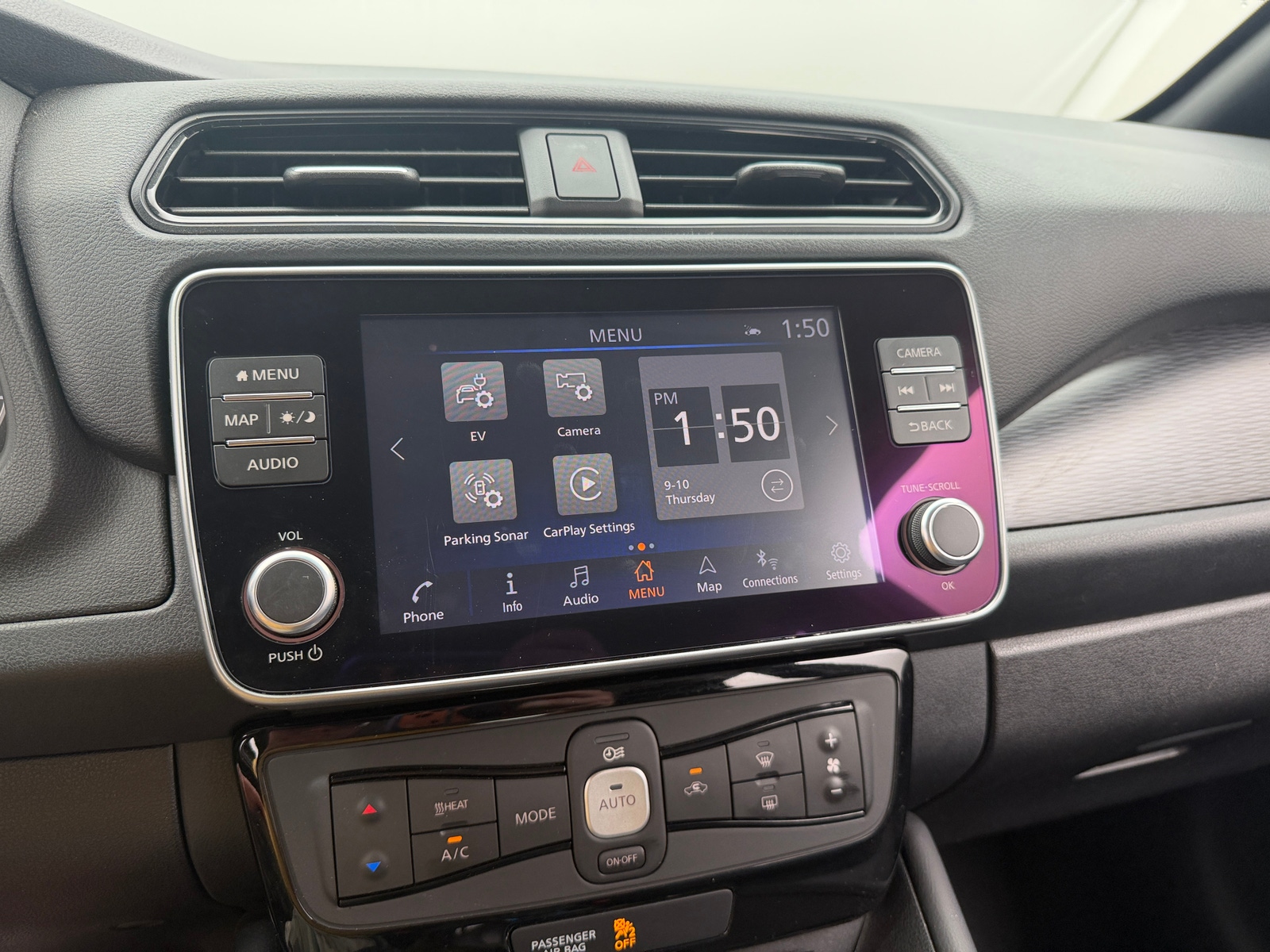 Thumbnail: 2023 Nissan Leaf - 4
