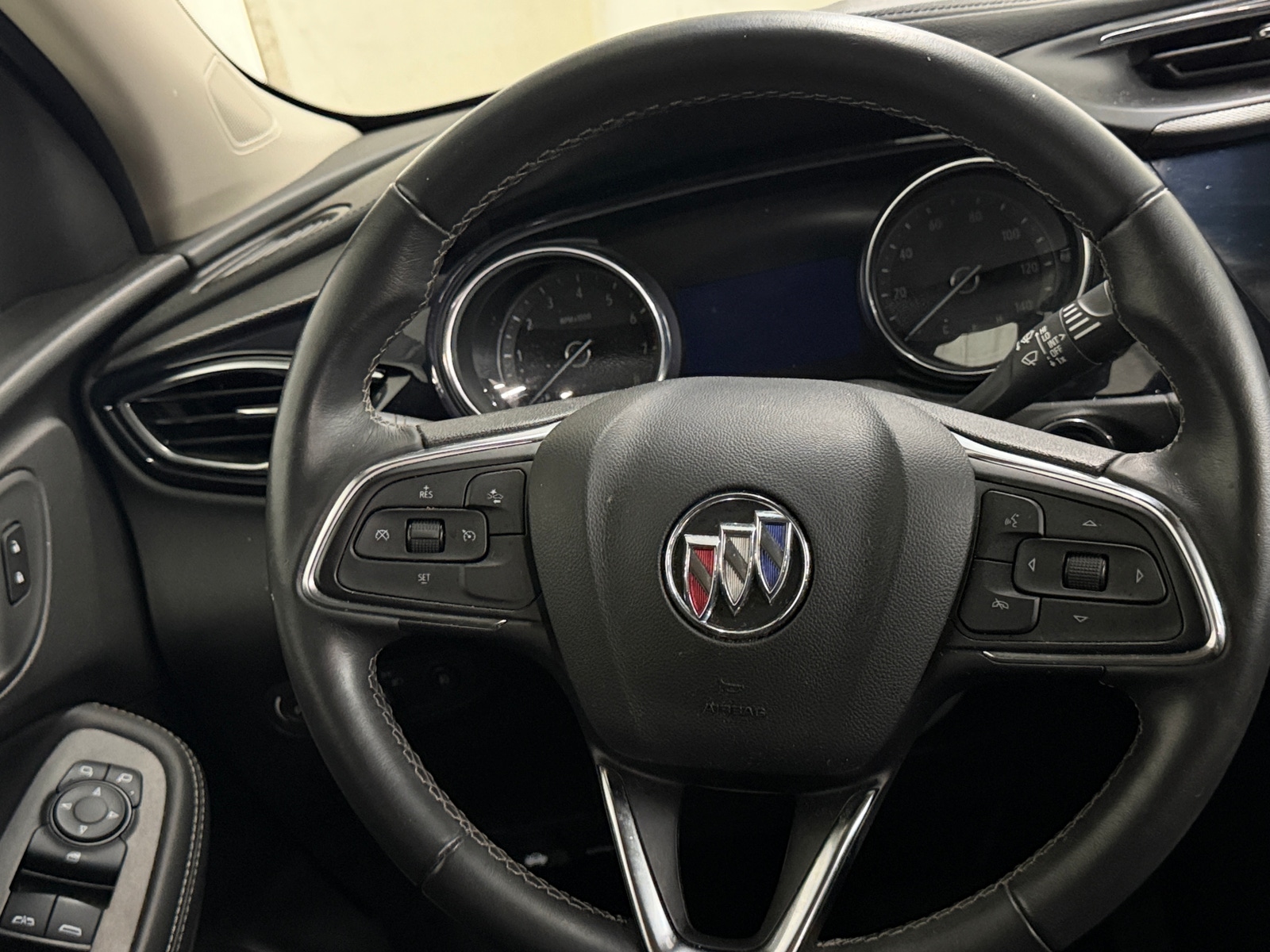 Thumbnail: 2022 Buick Encore GX - 4