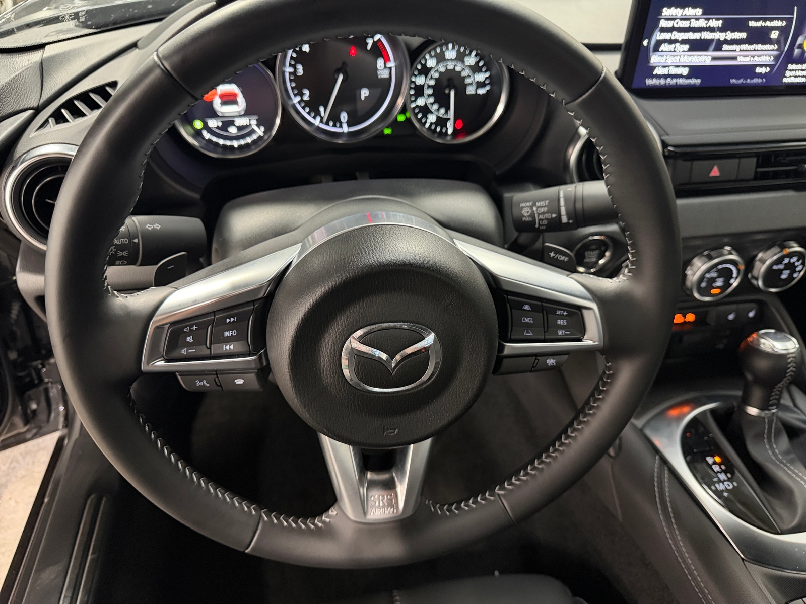 Thumbnail: 2024 Mazda MX-5 Miata - 4