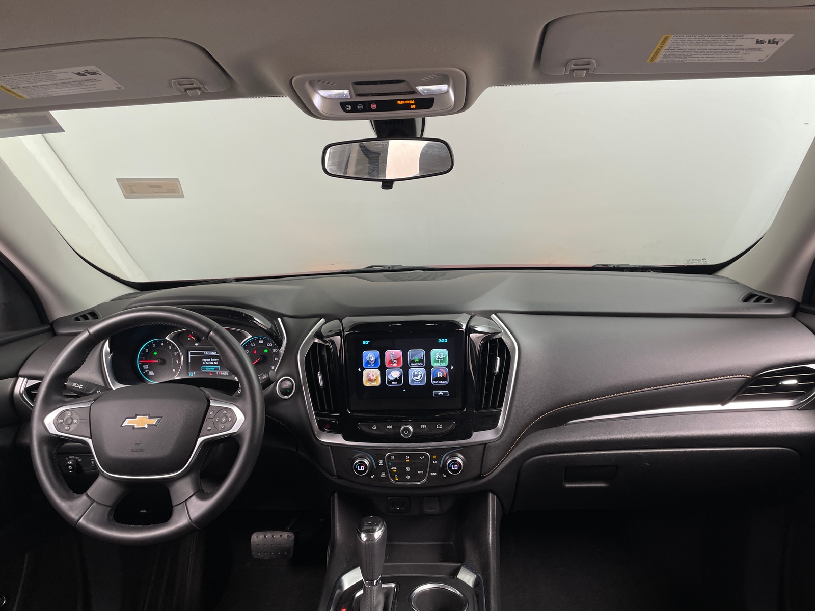 Thumbnail: 2018 Chevrolet Traverse - 3