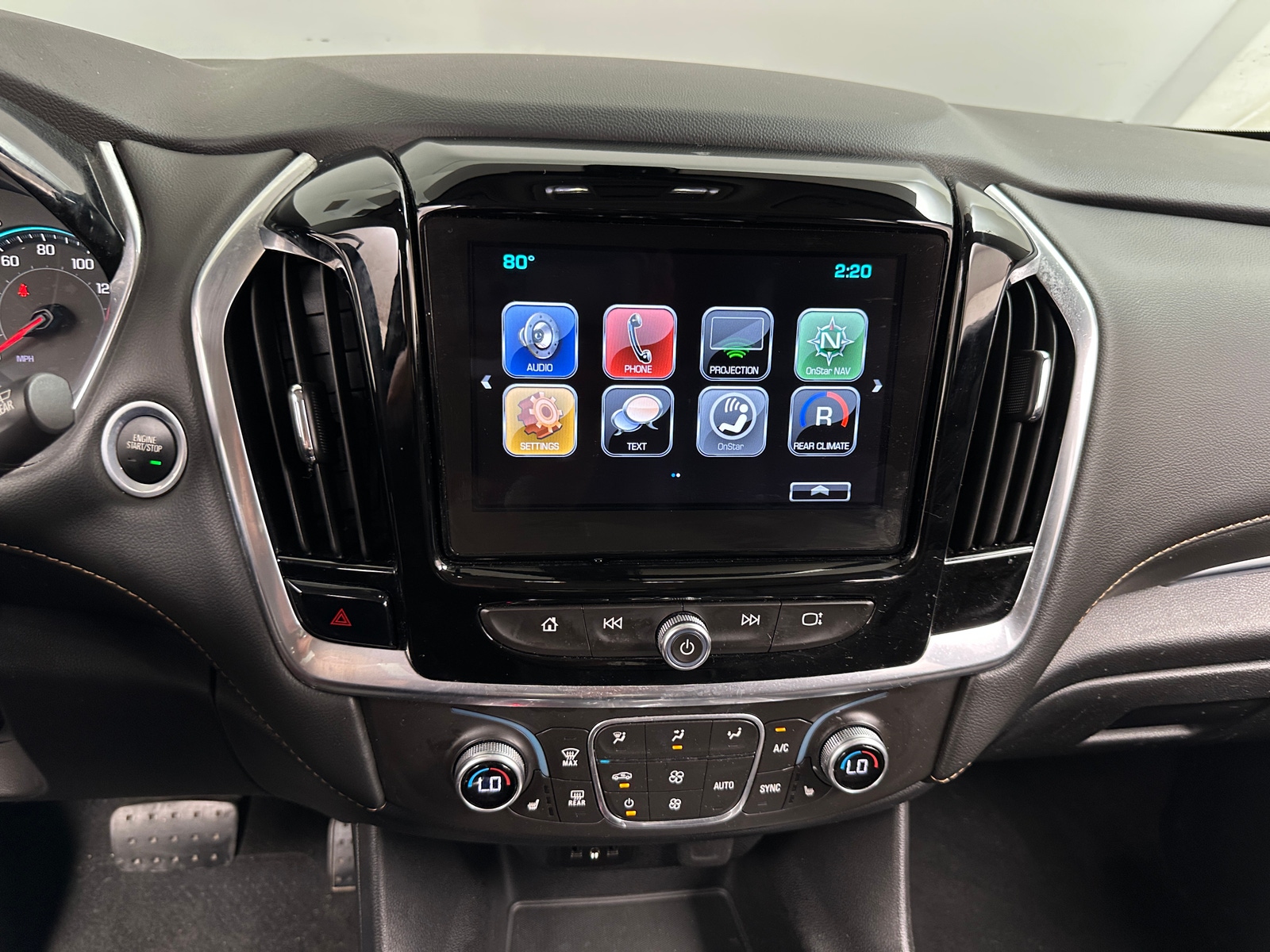Thumbnail: 2018 Chevrolet Traverse - 4