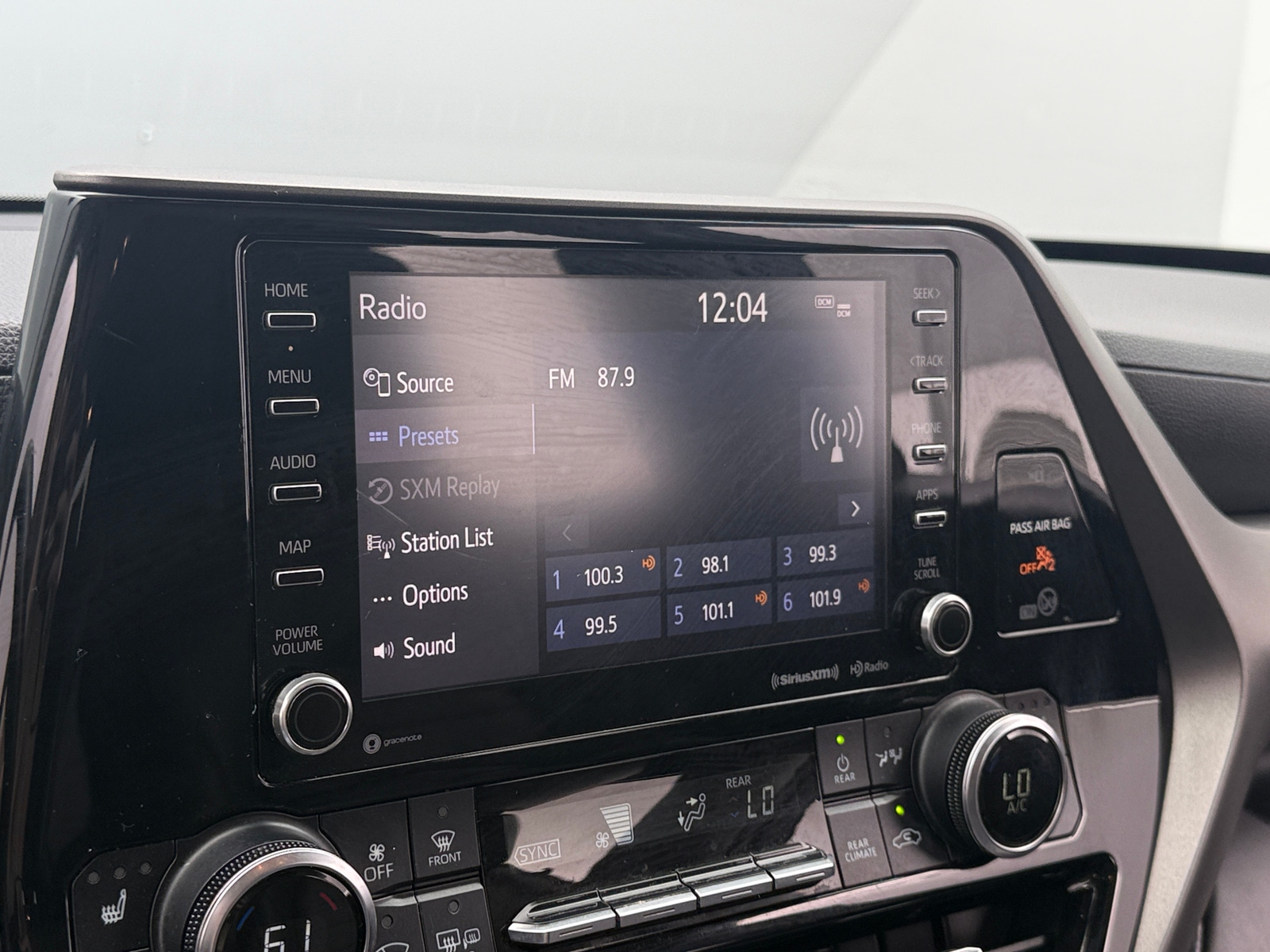 Thumbnail: 2020 Toyota Highlander - 4