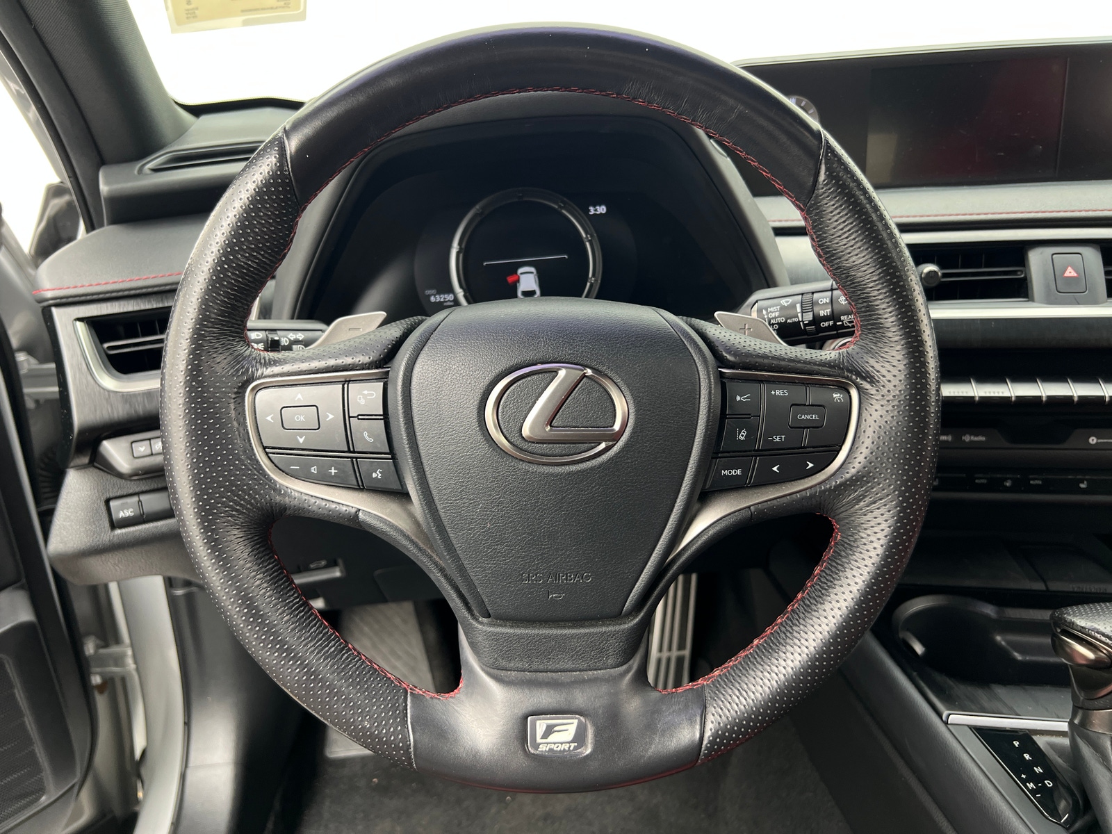 Thumbnail: 2019 Lexus UX - 4