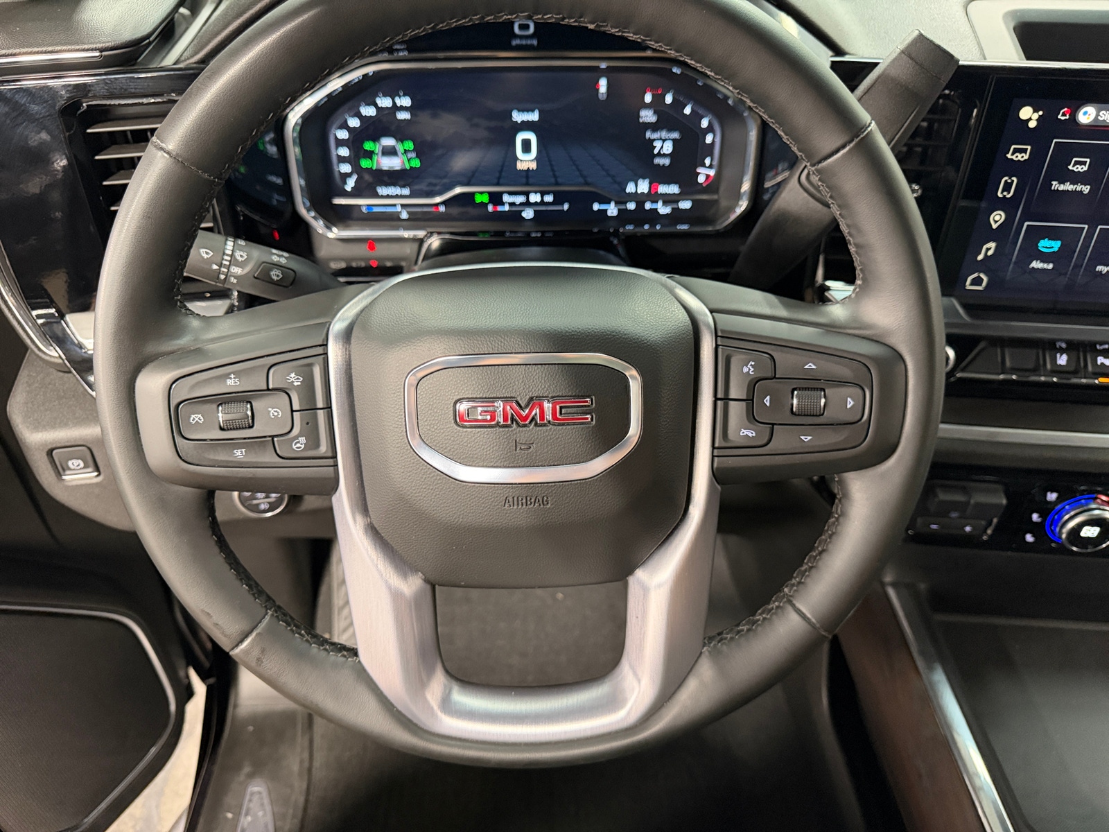 Thumbnail: 2025 GMC Sierra 2500 - 4