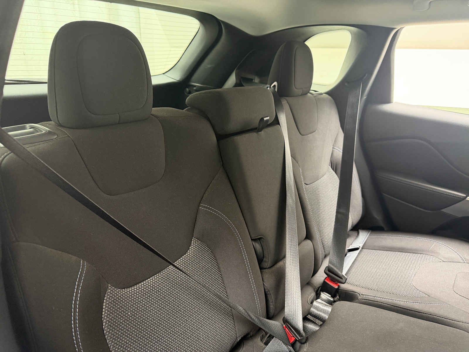 Thumbnail: 2019 Jeep Cherokee - 6
