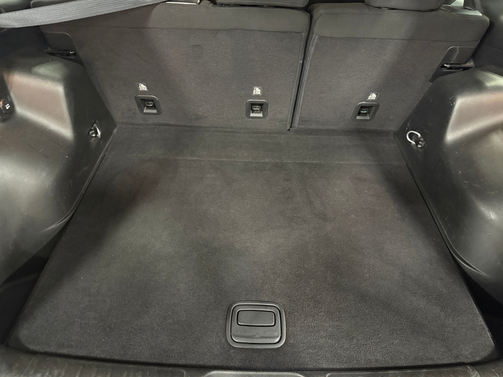 Thumbnail: 2019 Jeep Cherokee - 7