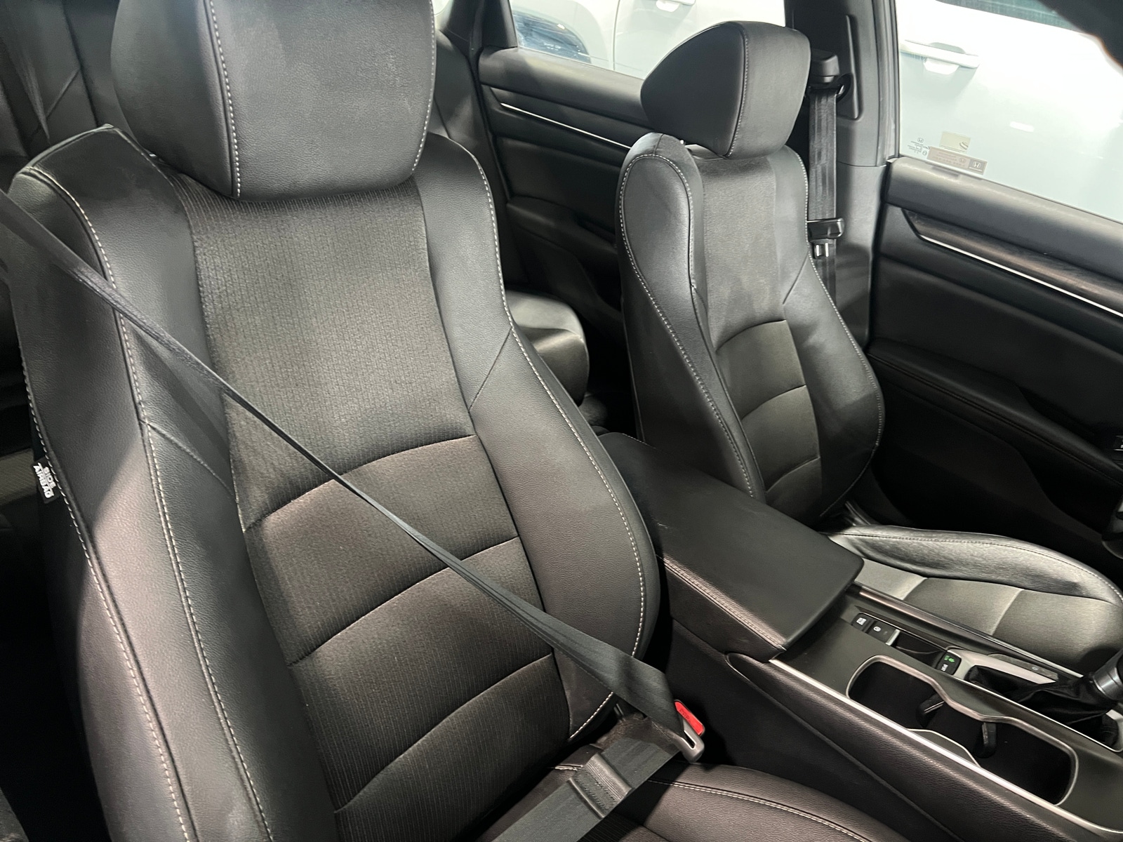 Thumbnail: 2019 Honda Accord - 2