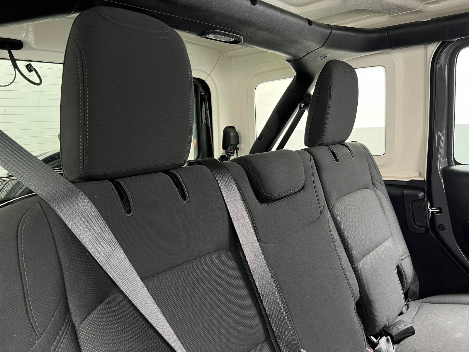 Thumbnail: 2020 Jeep Wrangler - 6